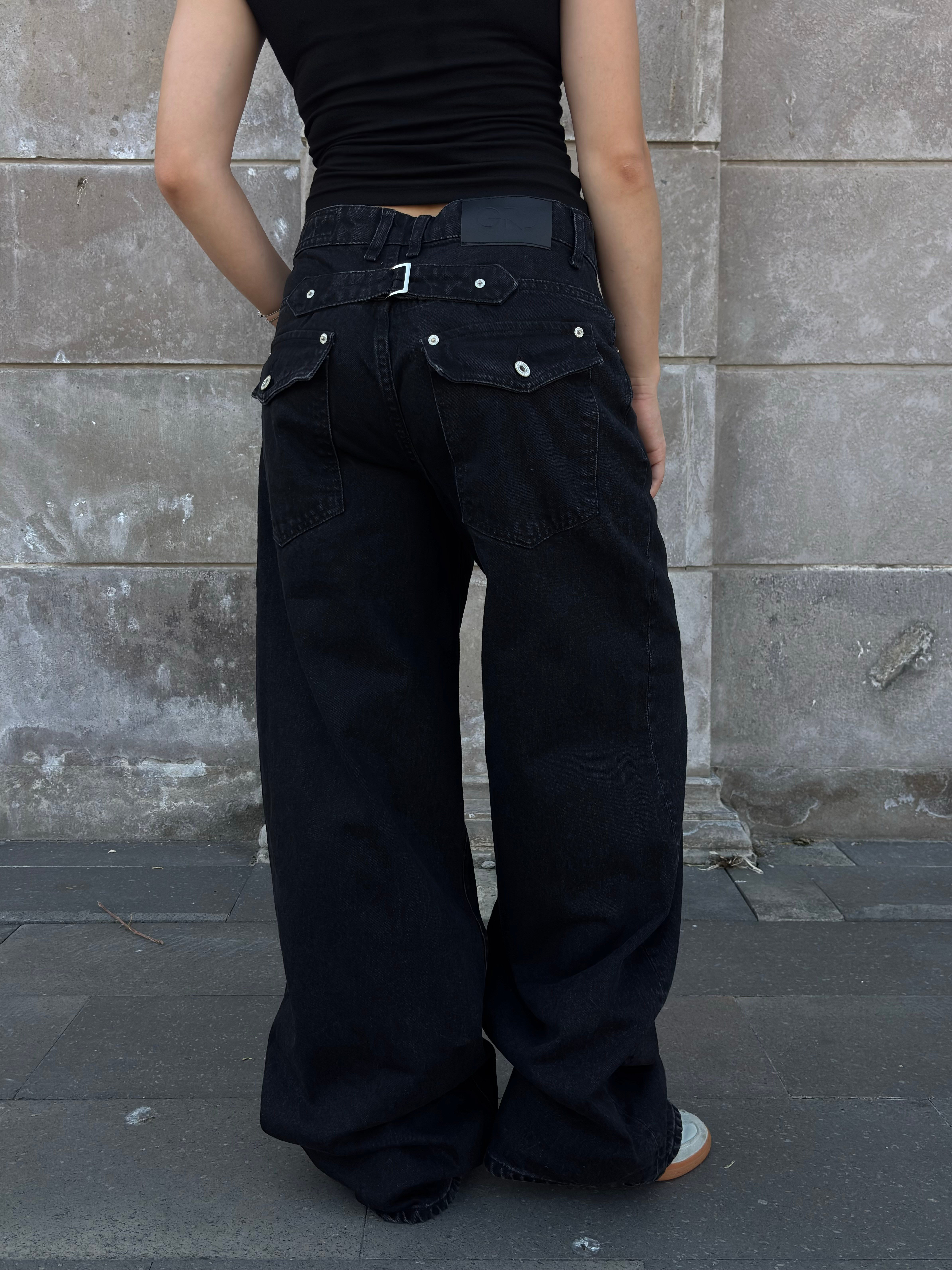 Premium Buckle Back Black Ultra Baggy Jeans