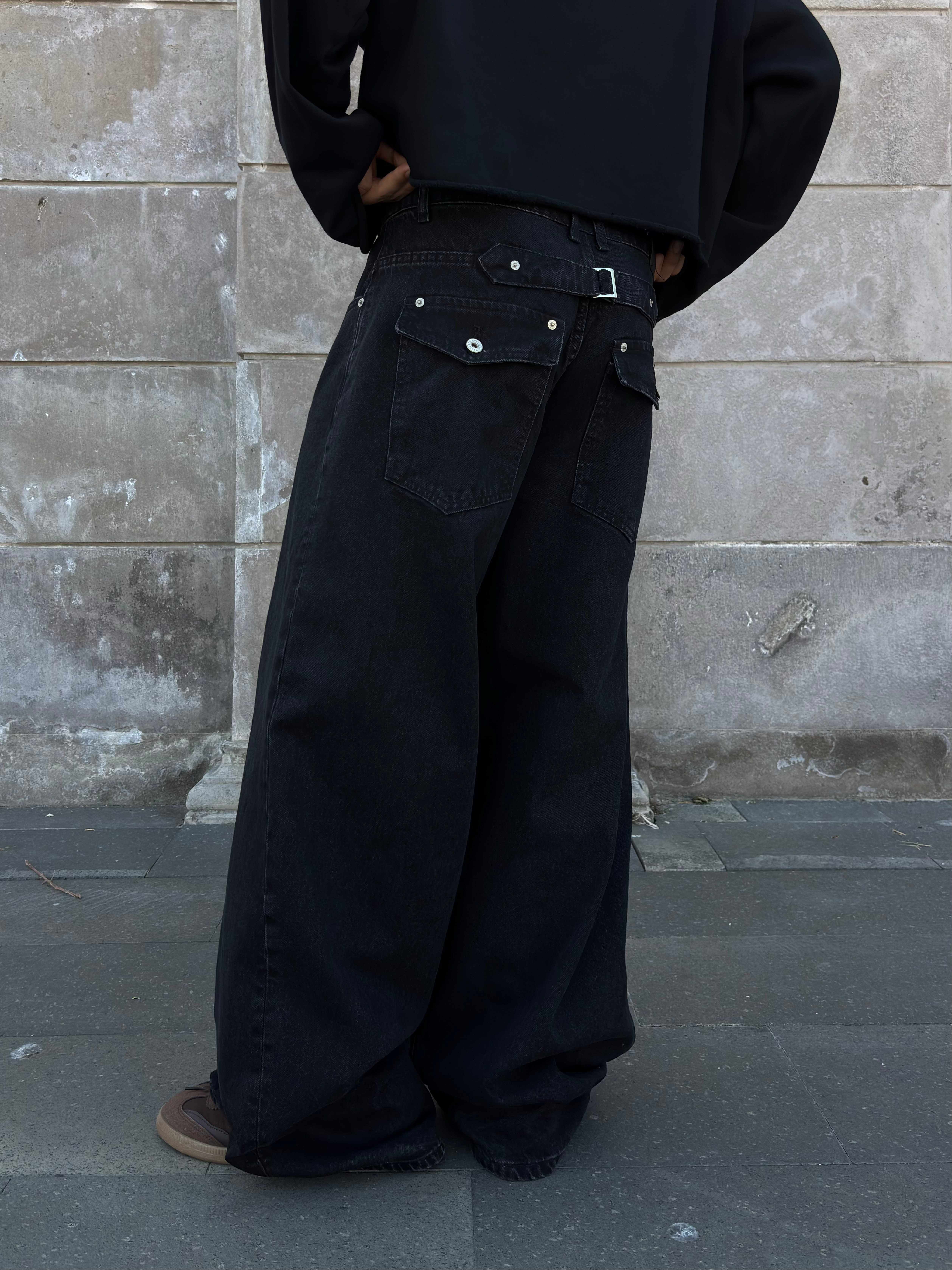 Premium Buckle Back Black Ultra Baggy Jeans