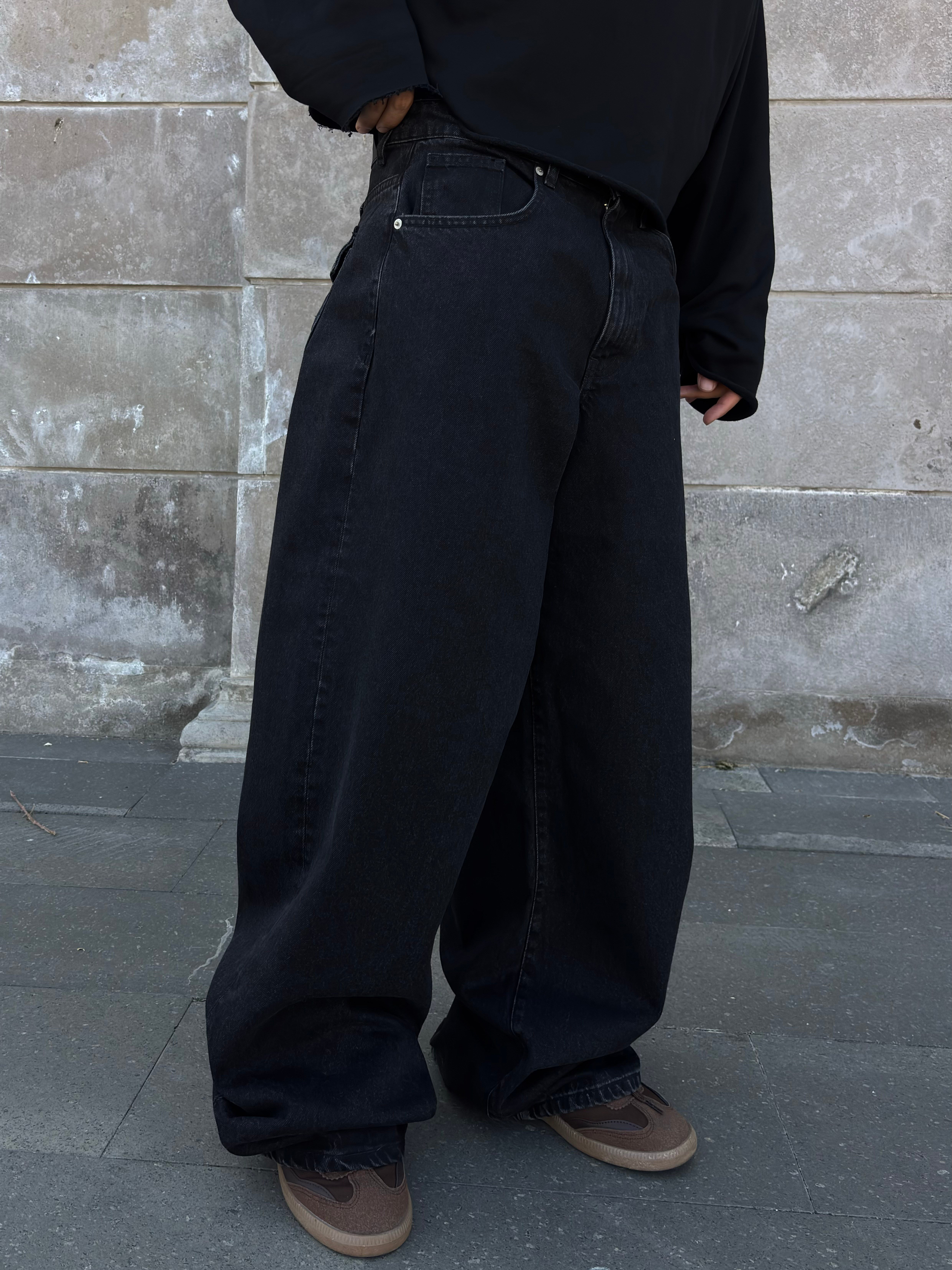 Premium Buckle Back Black Ultra Baggy Jeans