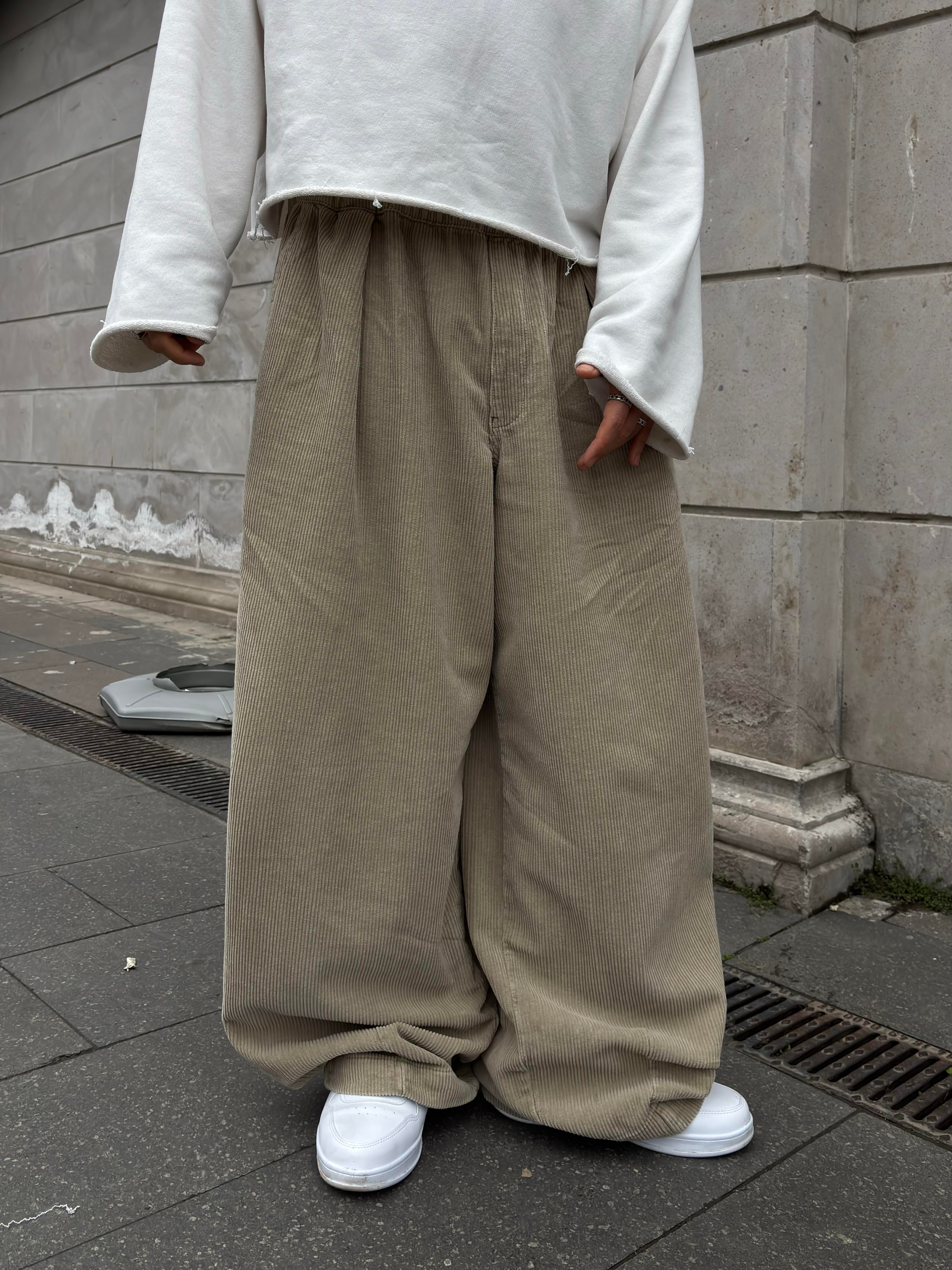 Premium Camel Bobbi Conduroy Extrem Baggy Pants