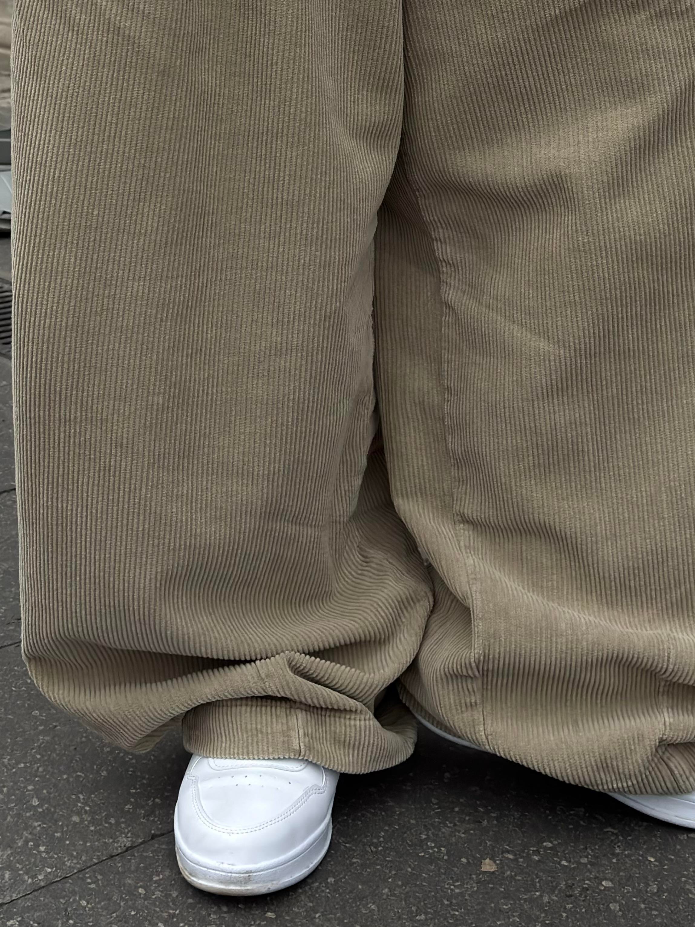 Premium Camel Bobbi Conduroy Extrem Baggy Pants