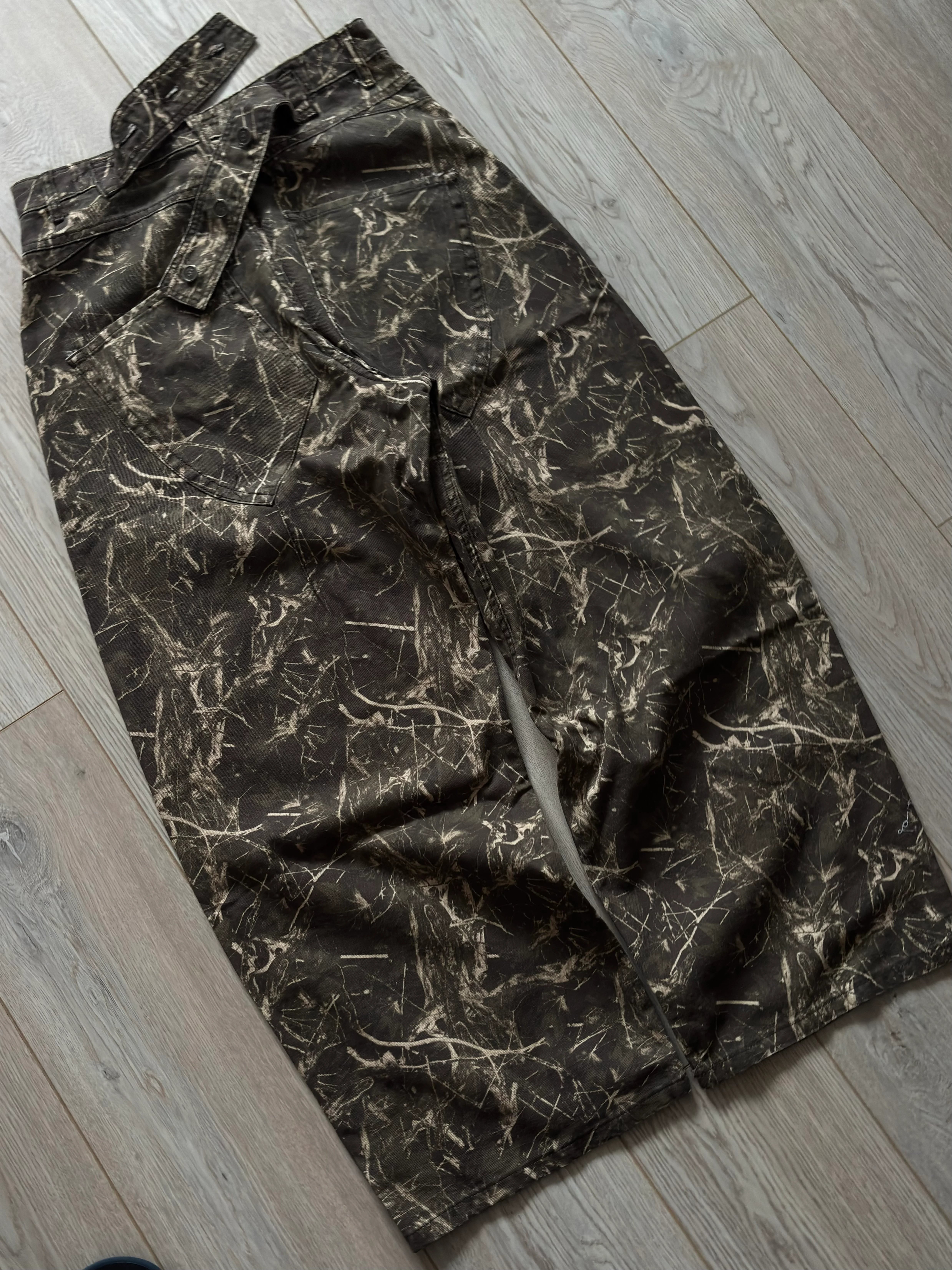 Premium Camouflage Buckle Back Ultra Baggy Jeans