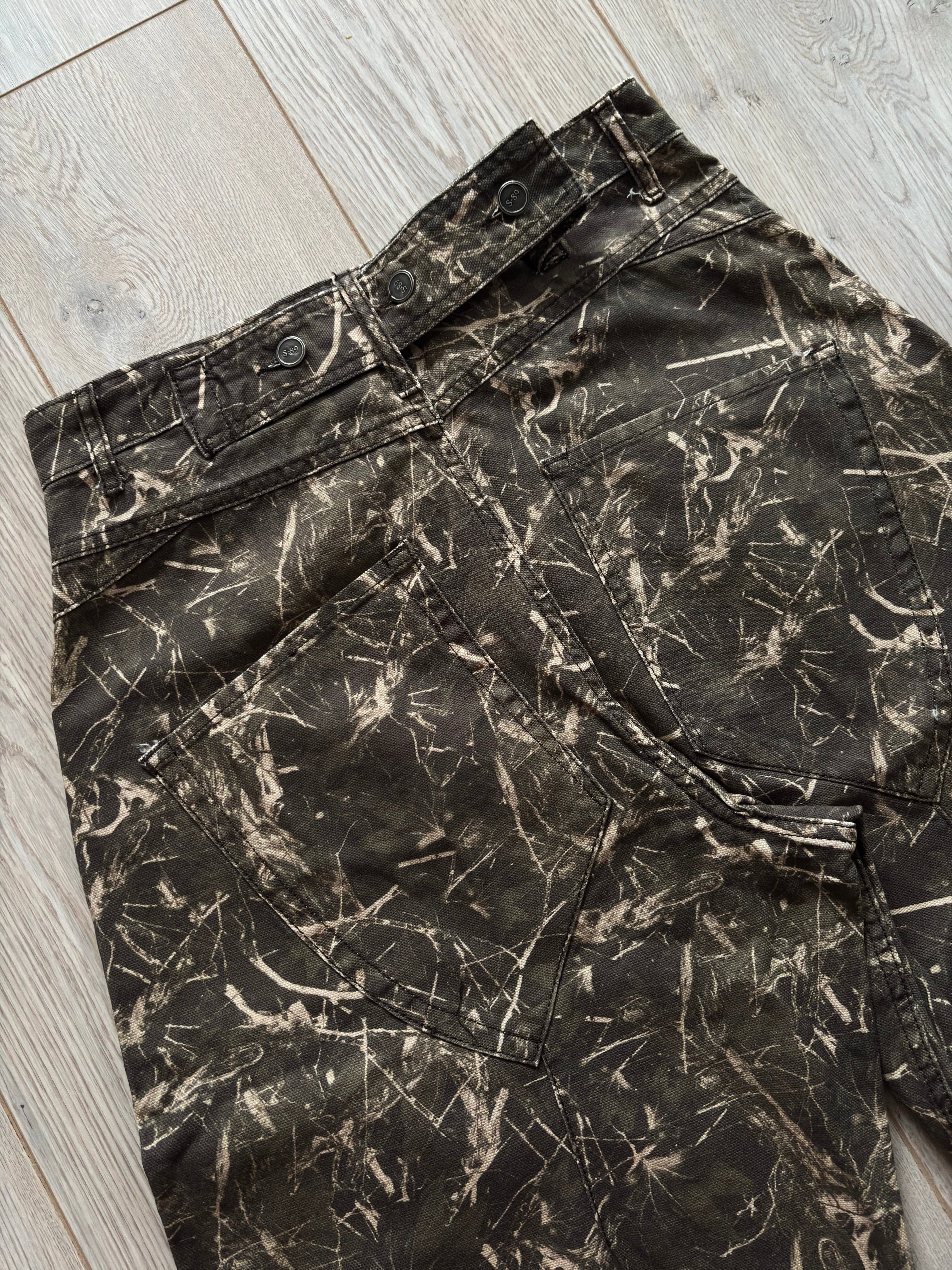 Premium Camouflage Buckle Back Ultra Baggy Jeans