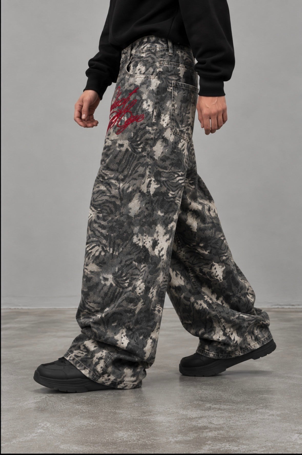 Premium Camouflage Embroidered Buckle Back Ultra Baggy Jeans