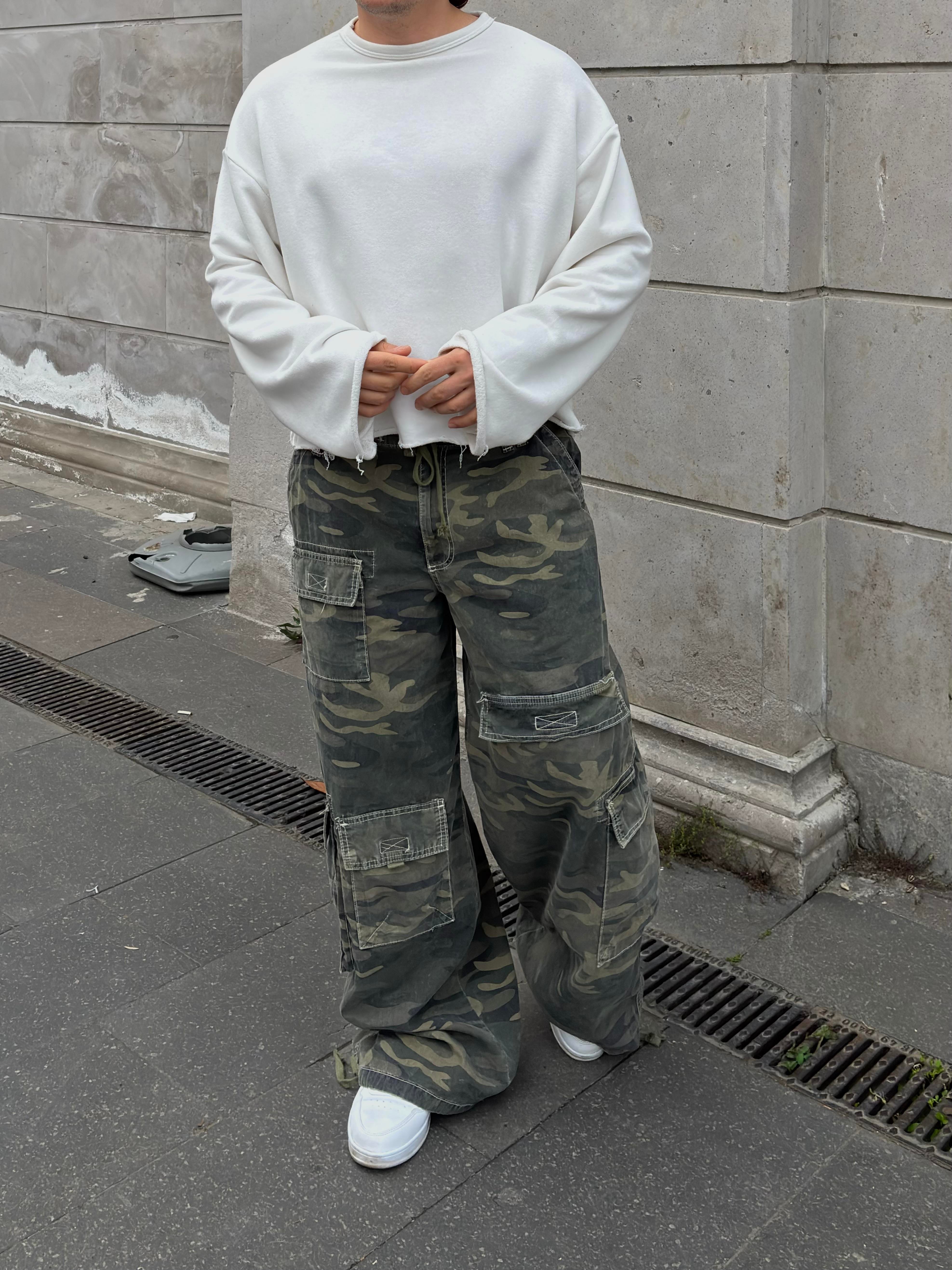 Premium Camouflage Multi Pocket Ultra Baggy Cargo Pants