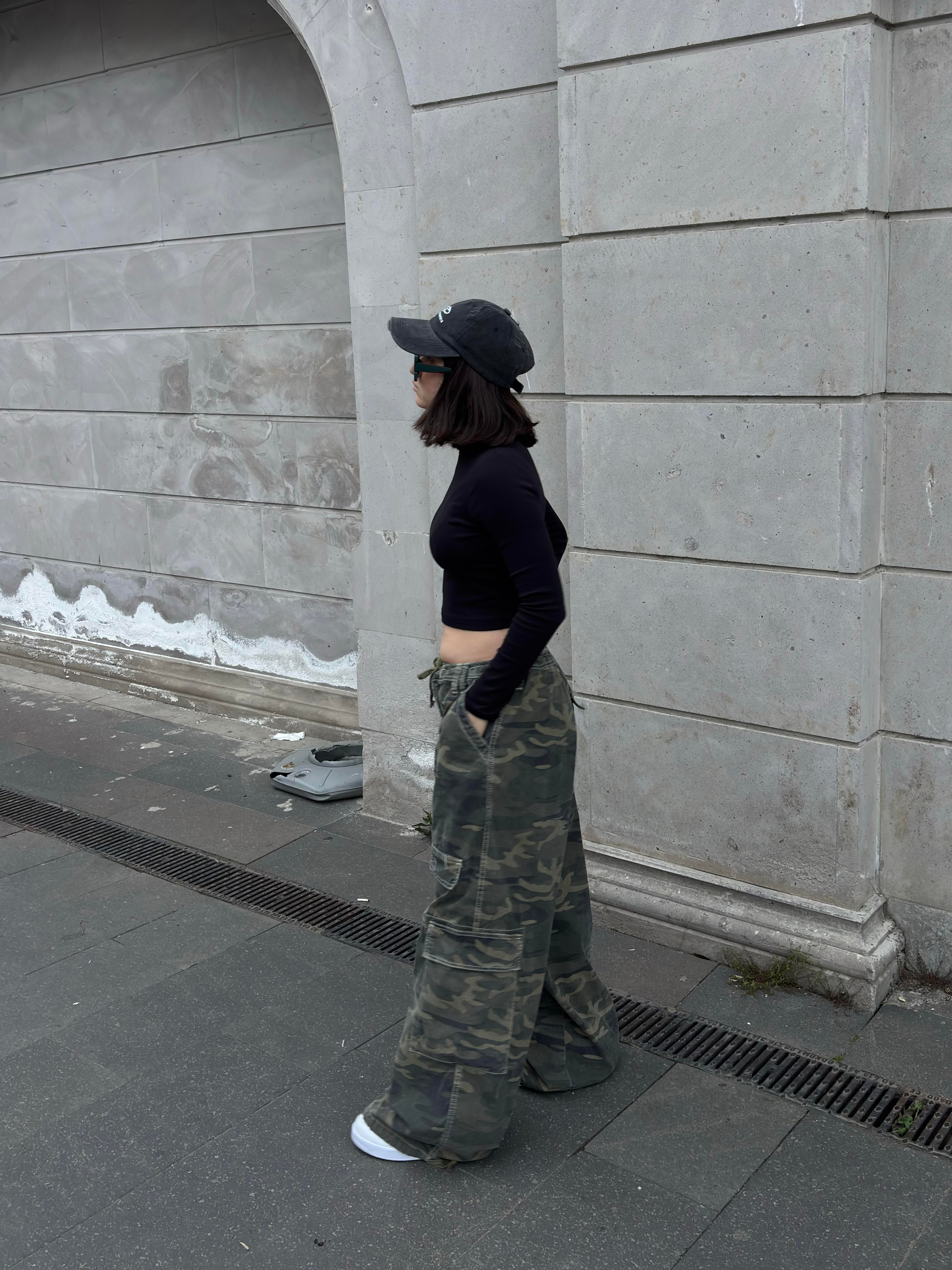 Premium Camouflage Multi Pocket Ultra Baggy Cargo Pants
