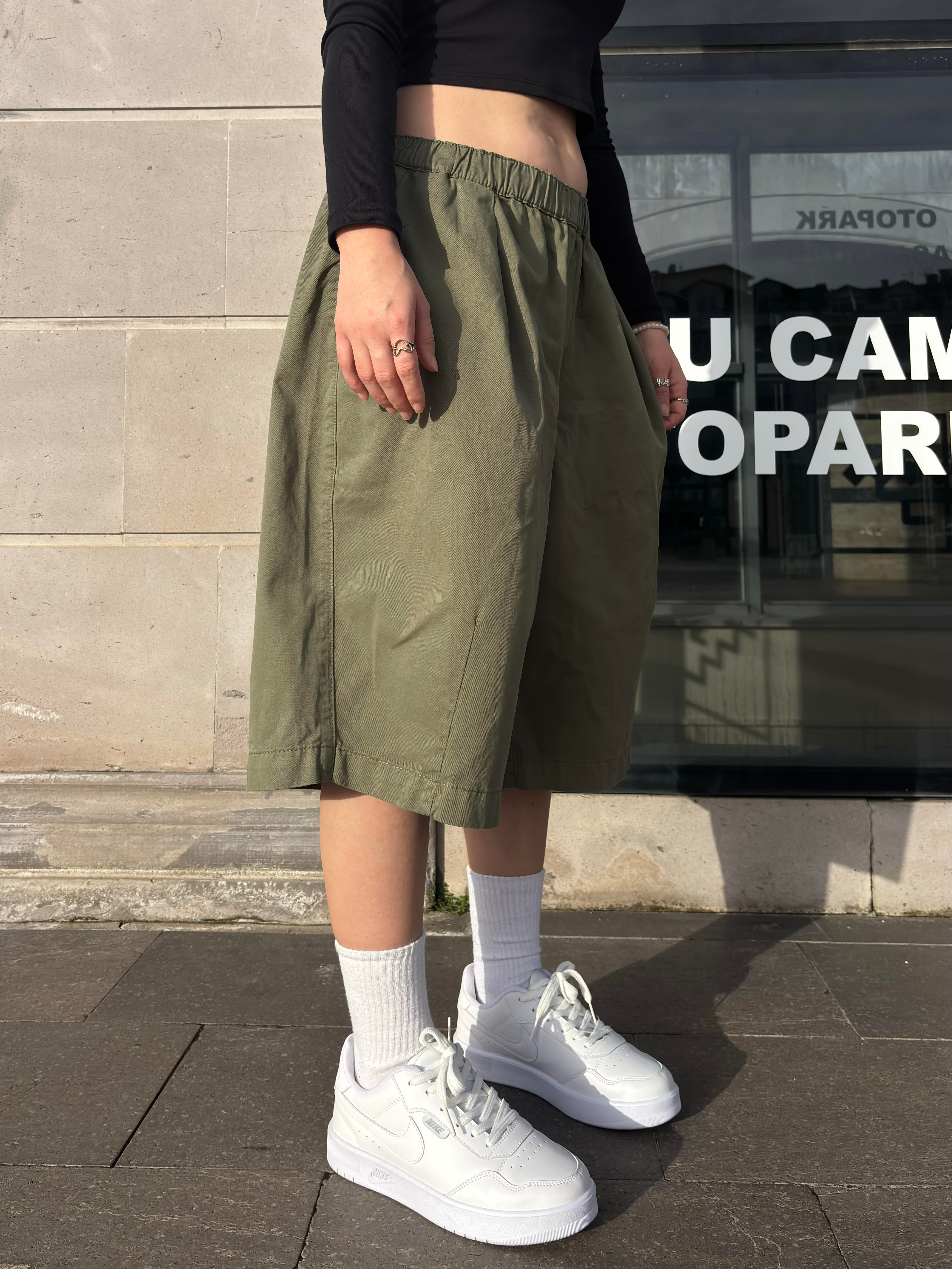 Premium Casual Bombi Green Shorts