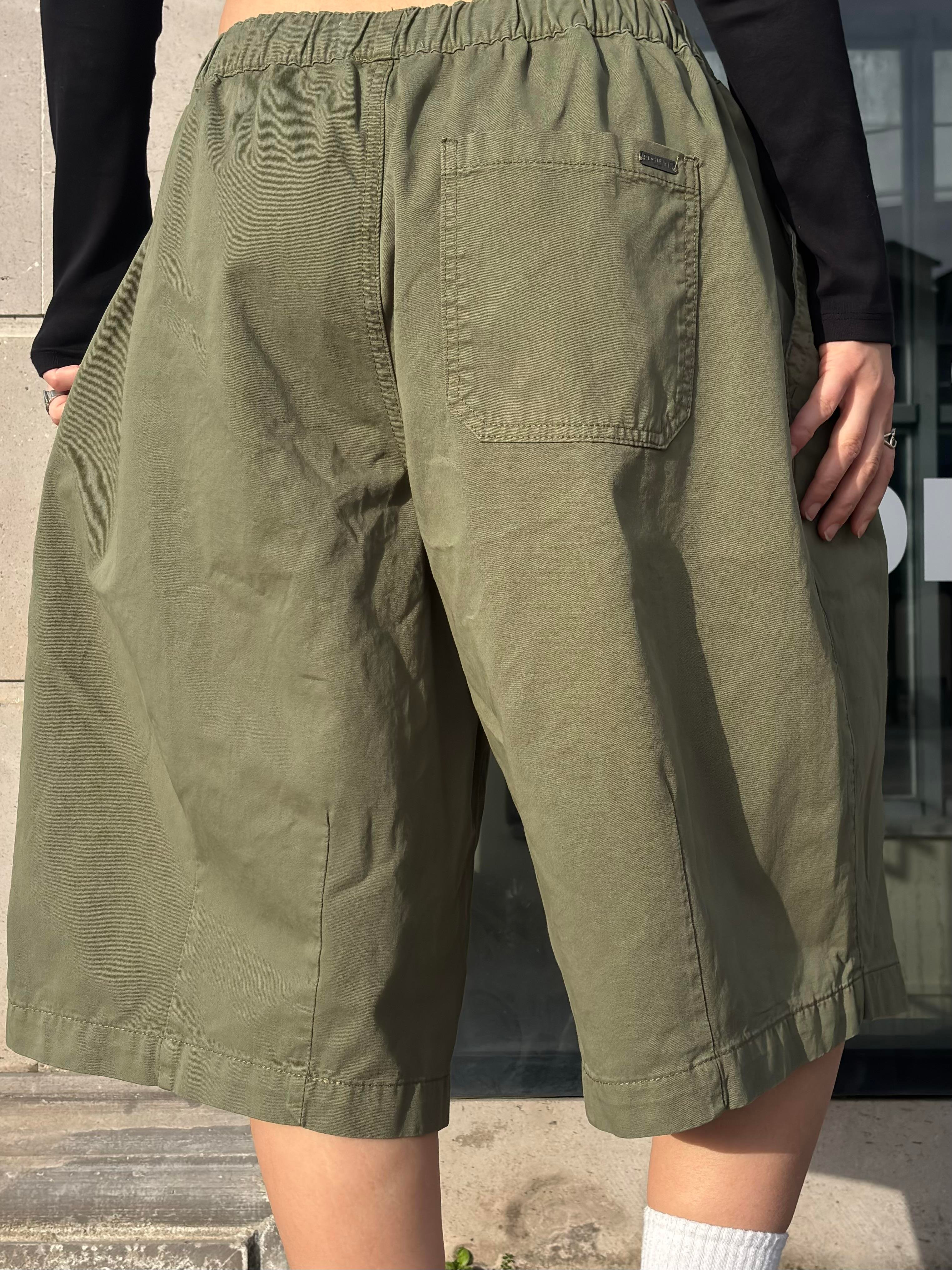 Premium Casual Bombi Green Shorts
