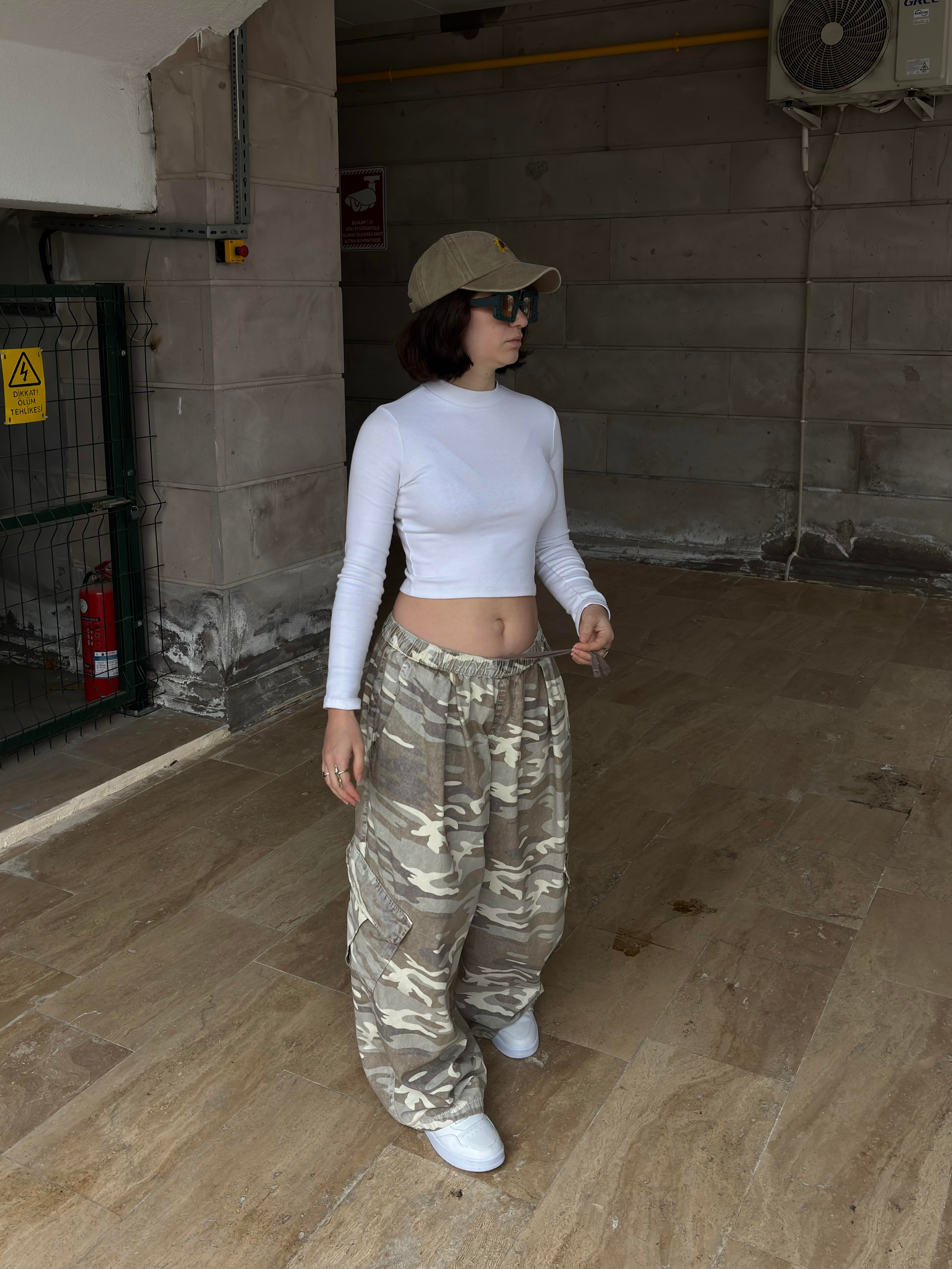 Premium Cream Bobbi Pull-On Baggy Cargo Pants