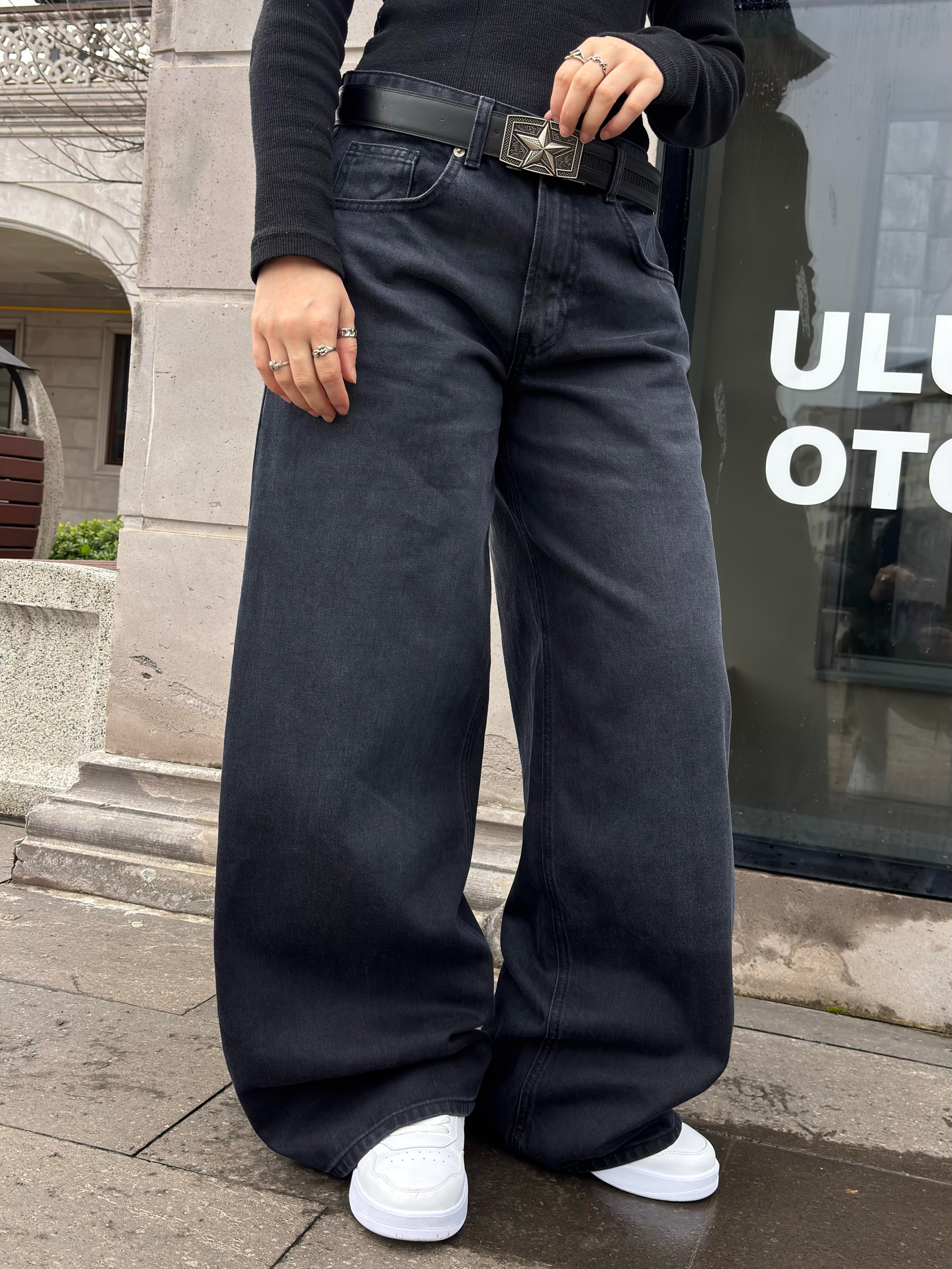 Premium Dark-Charcoal Baggy Jeans