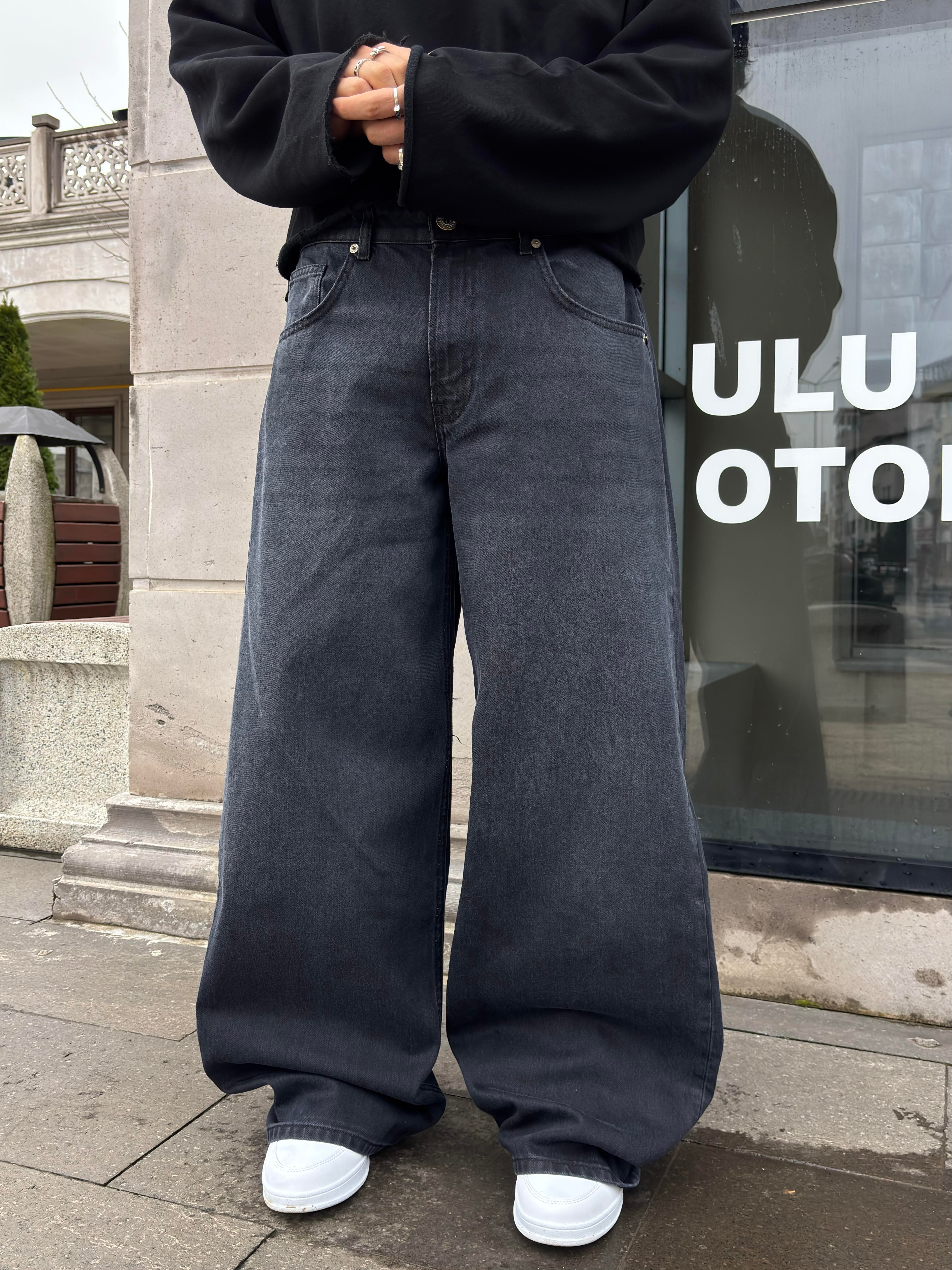 Premium Dark-Charcoal Baggy Jeans