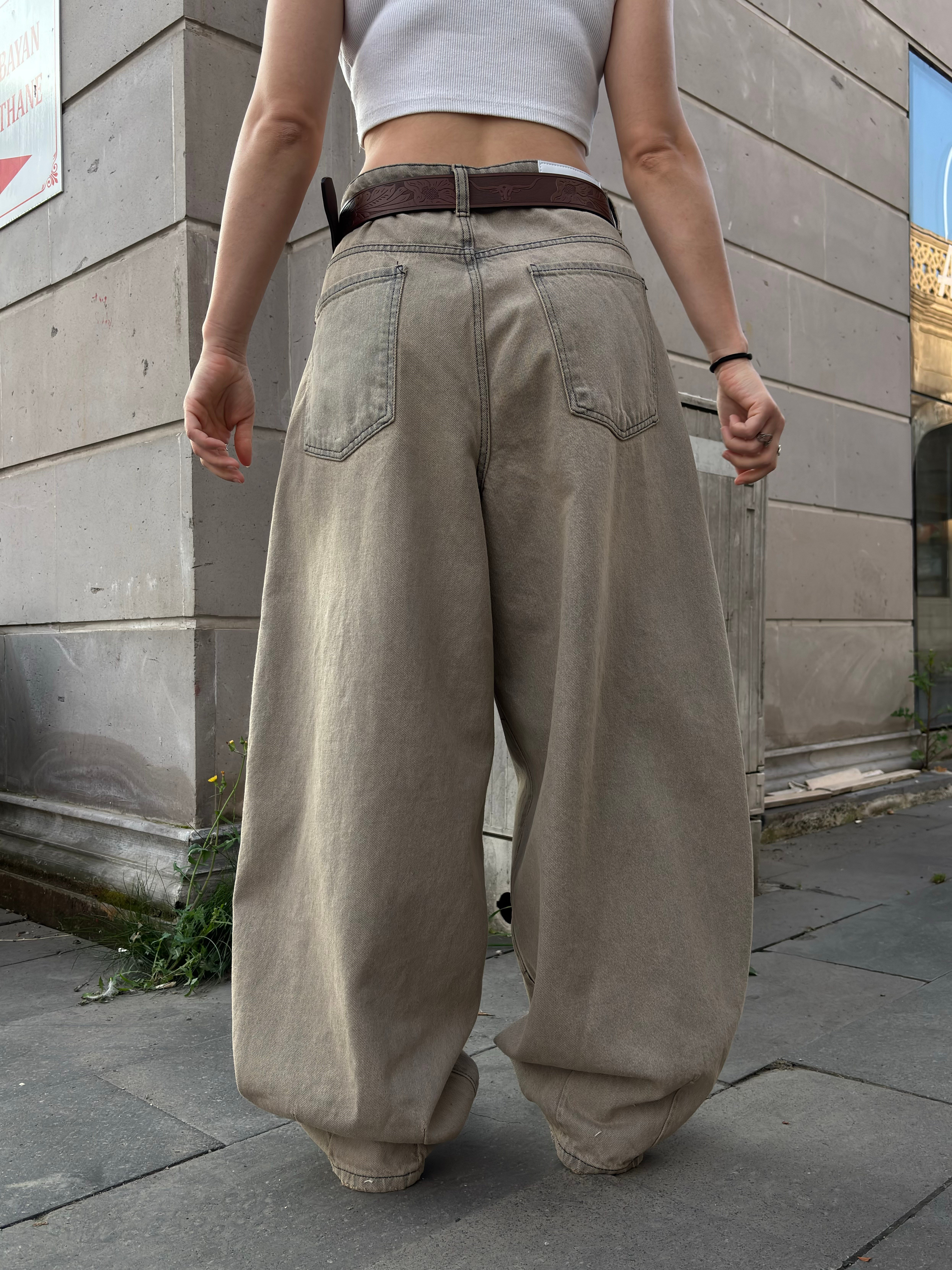 Premium Desert Distressed Balloon Denim Jean