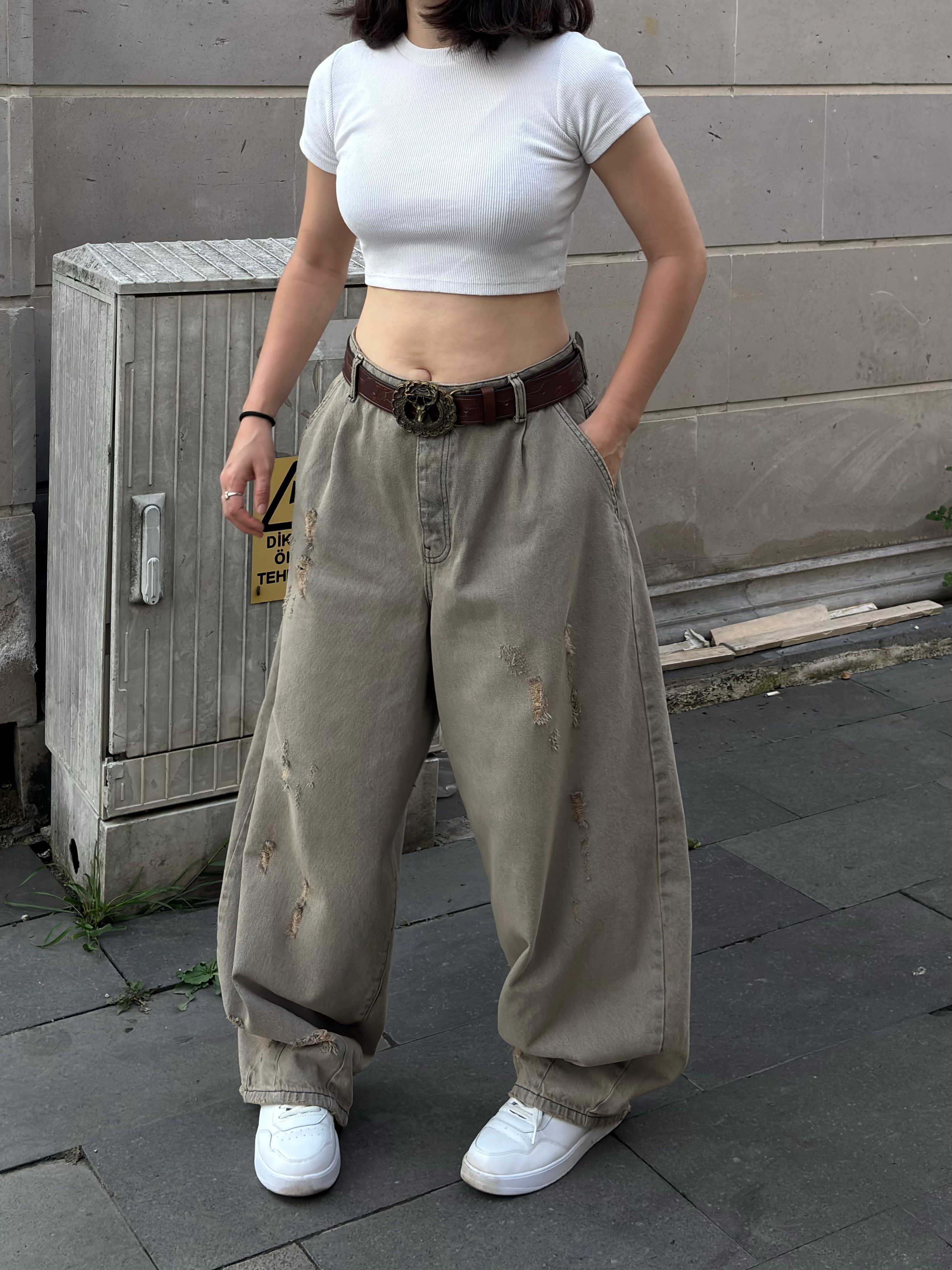 Premium Desert Distressed Balloon Denim Jean