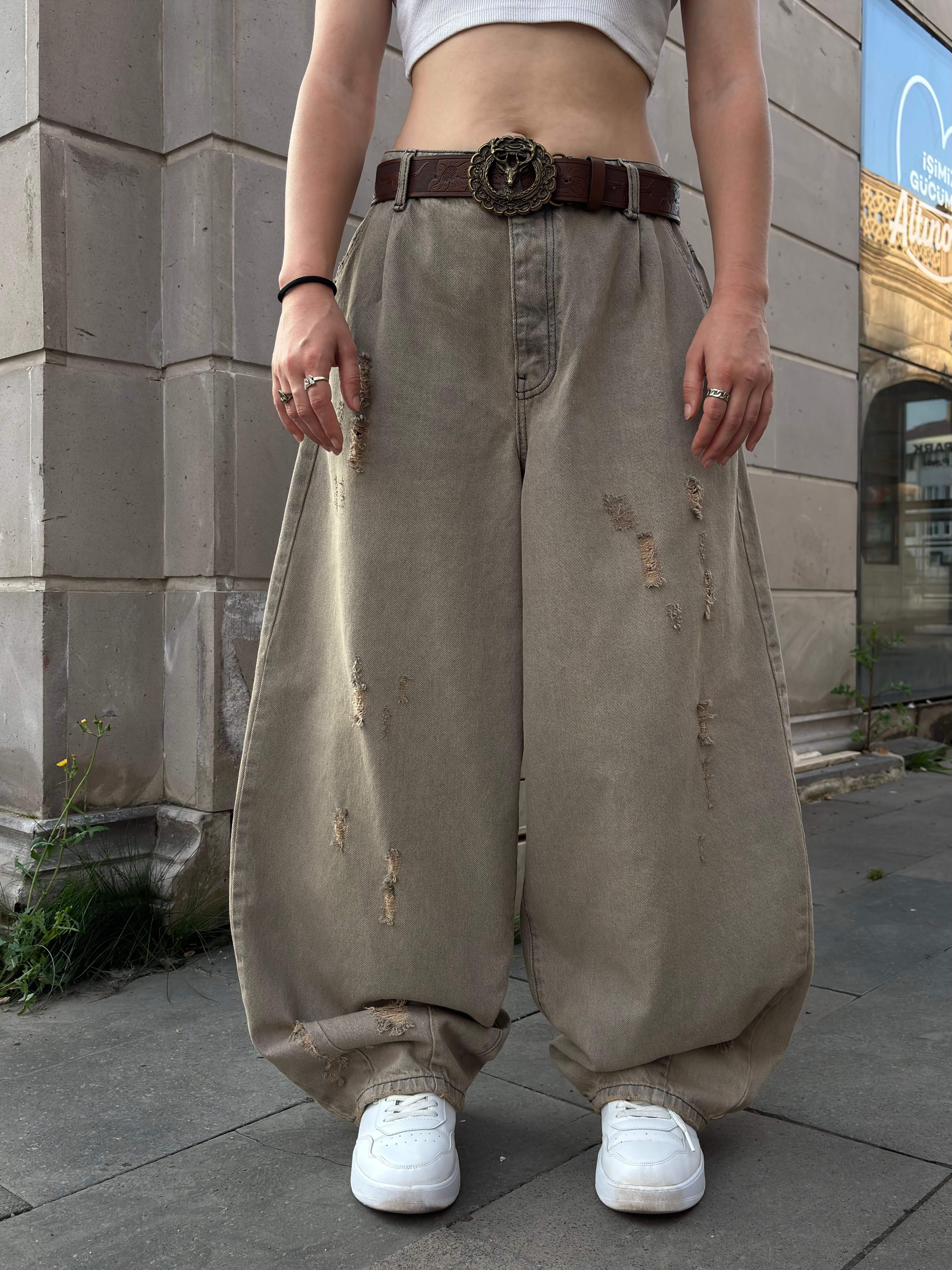 Premium Desert Distressed Balloon Denim Jean
