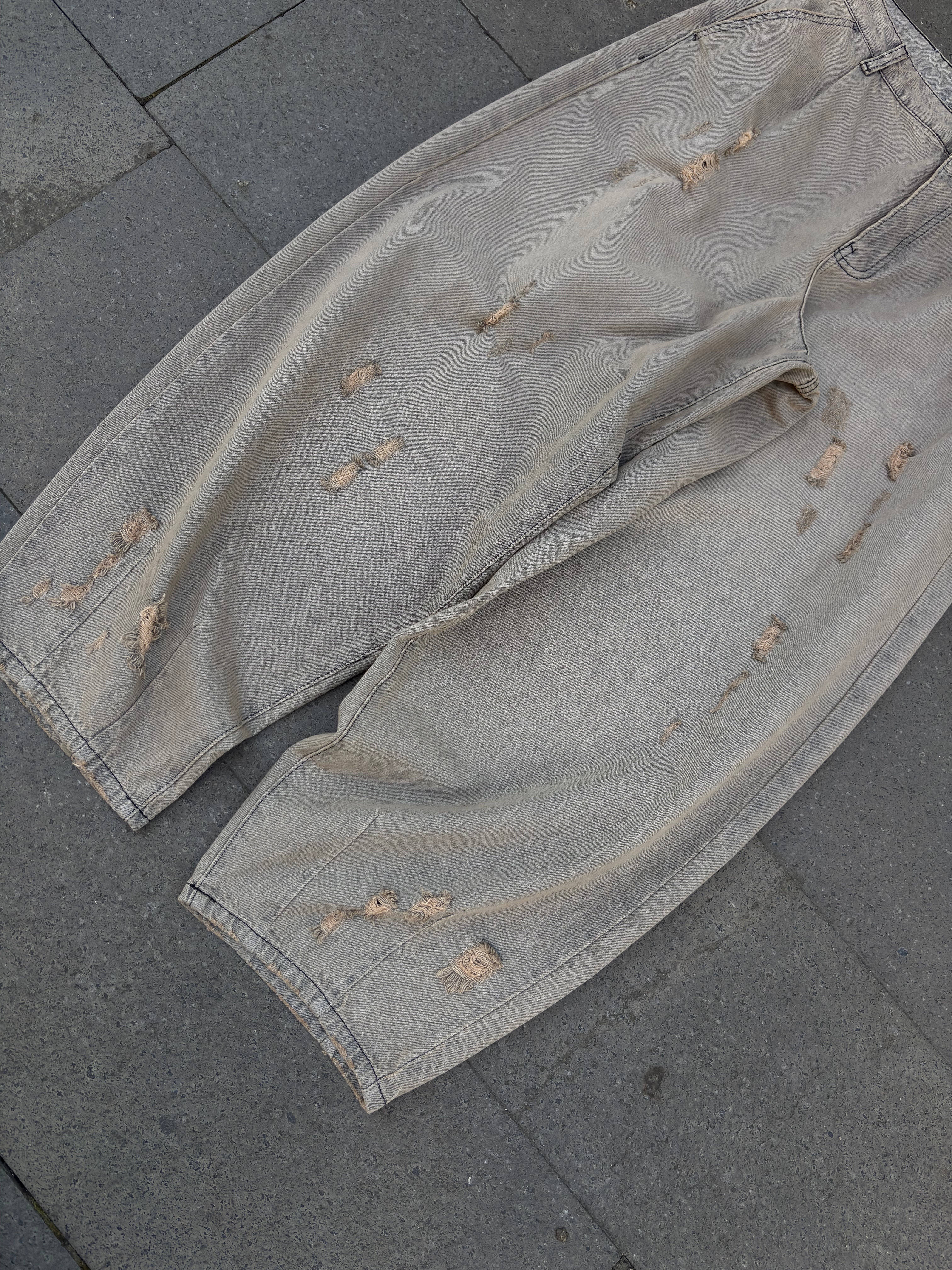 Premium Desert Distressed Balloon Denim Jean