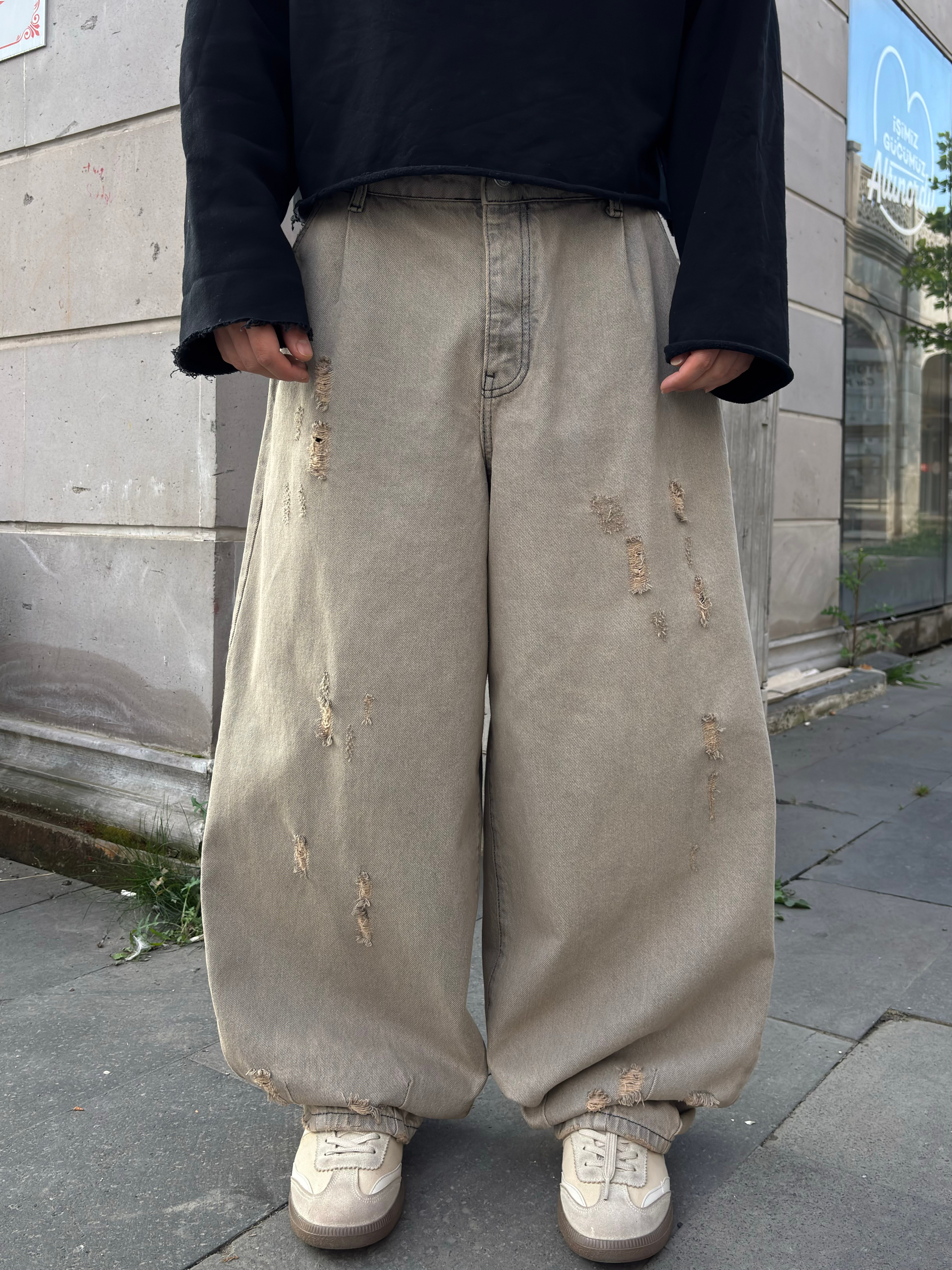 Premium Desert Distressed Balloon Denim Jean