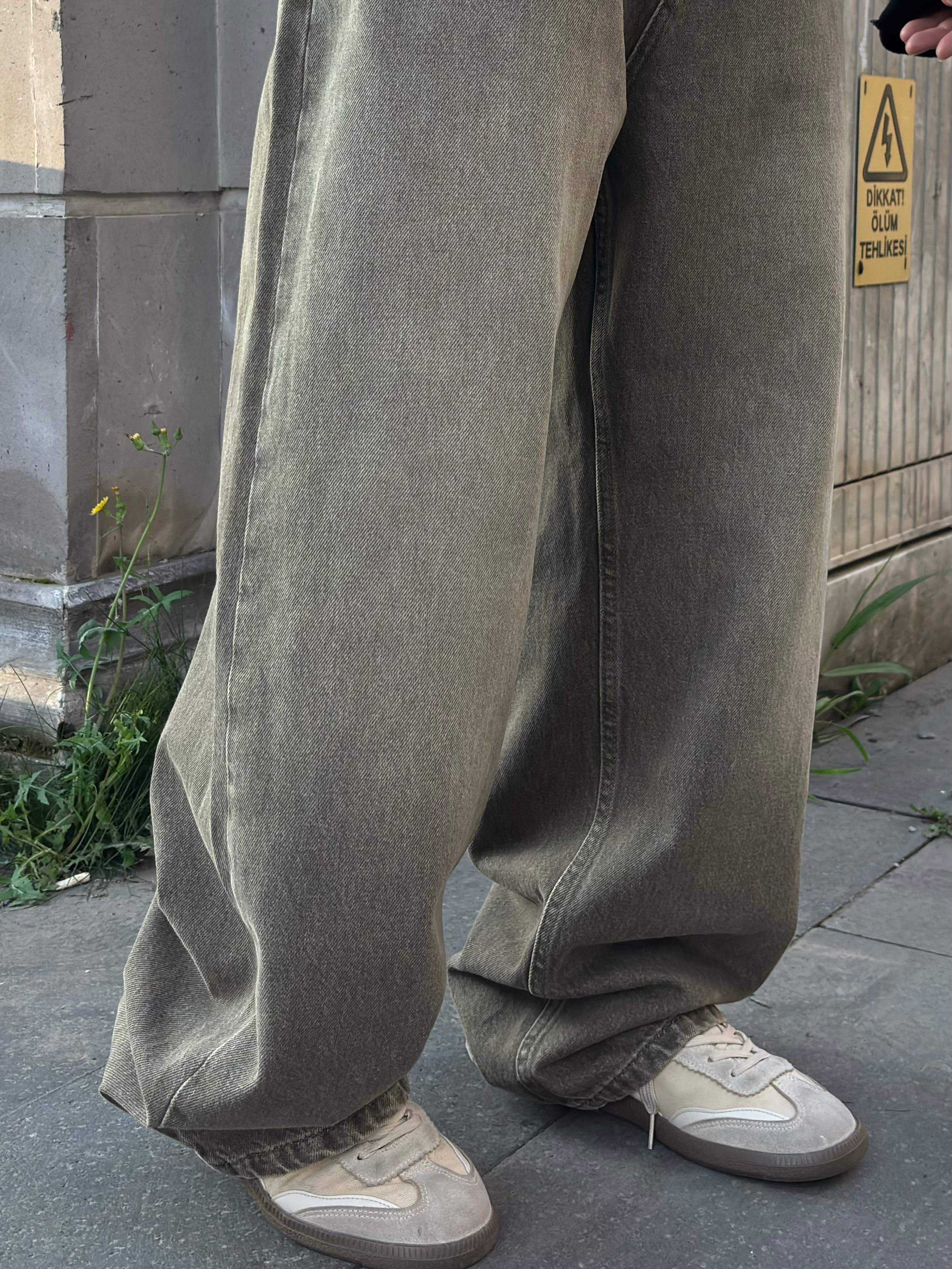Premium Desert Wash Baggy Denim Jean