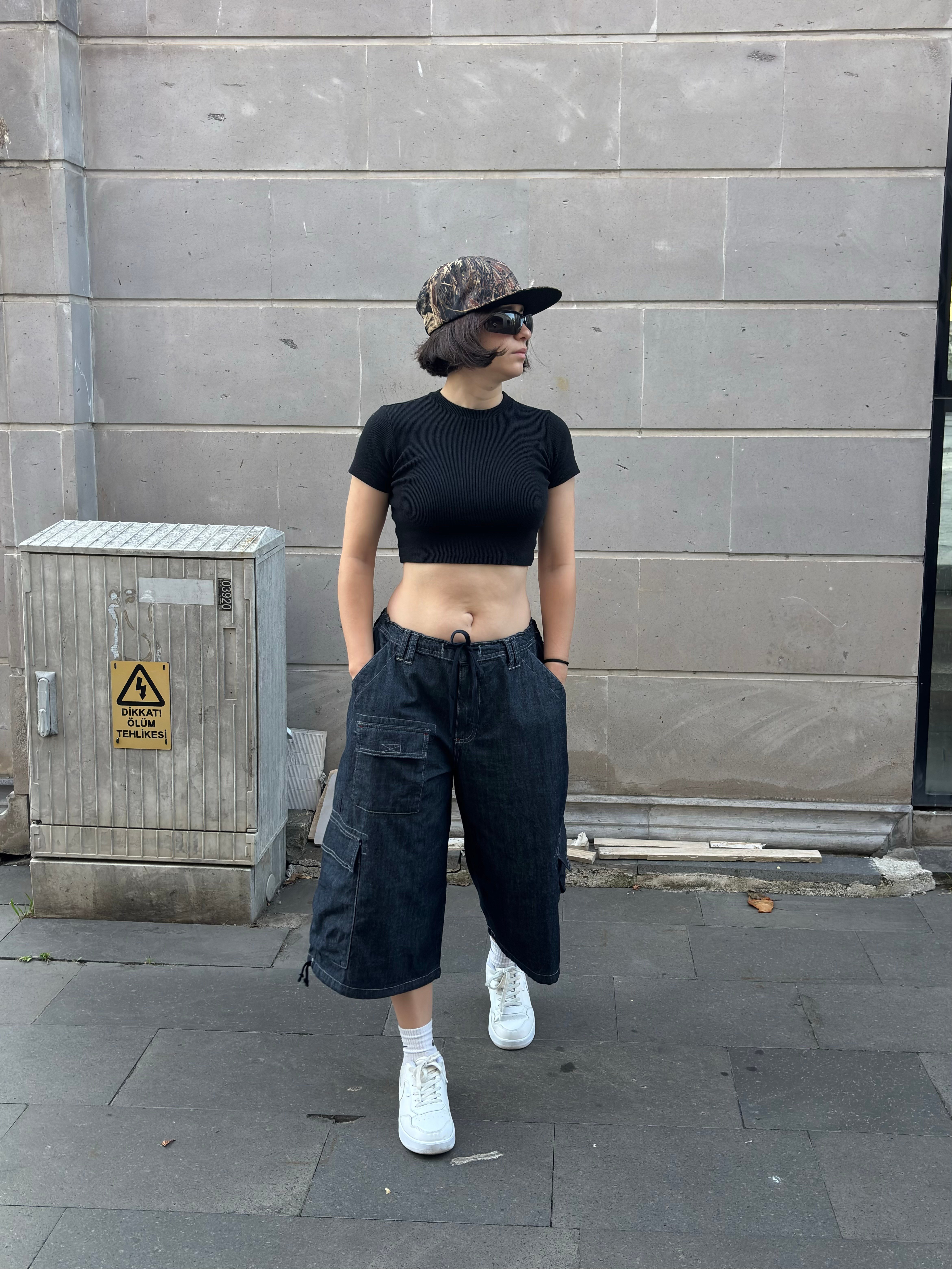 Premium Detroit Crop Pull-On Baggy Cargo Jorts