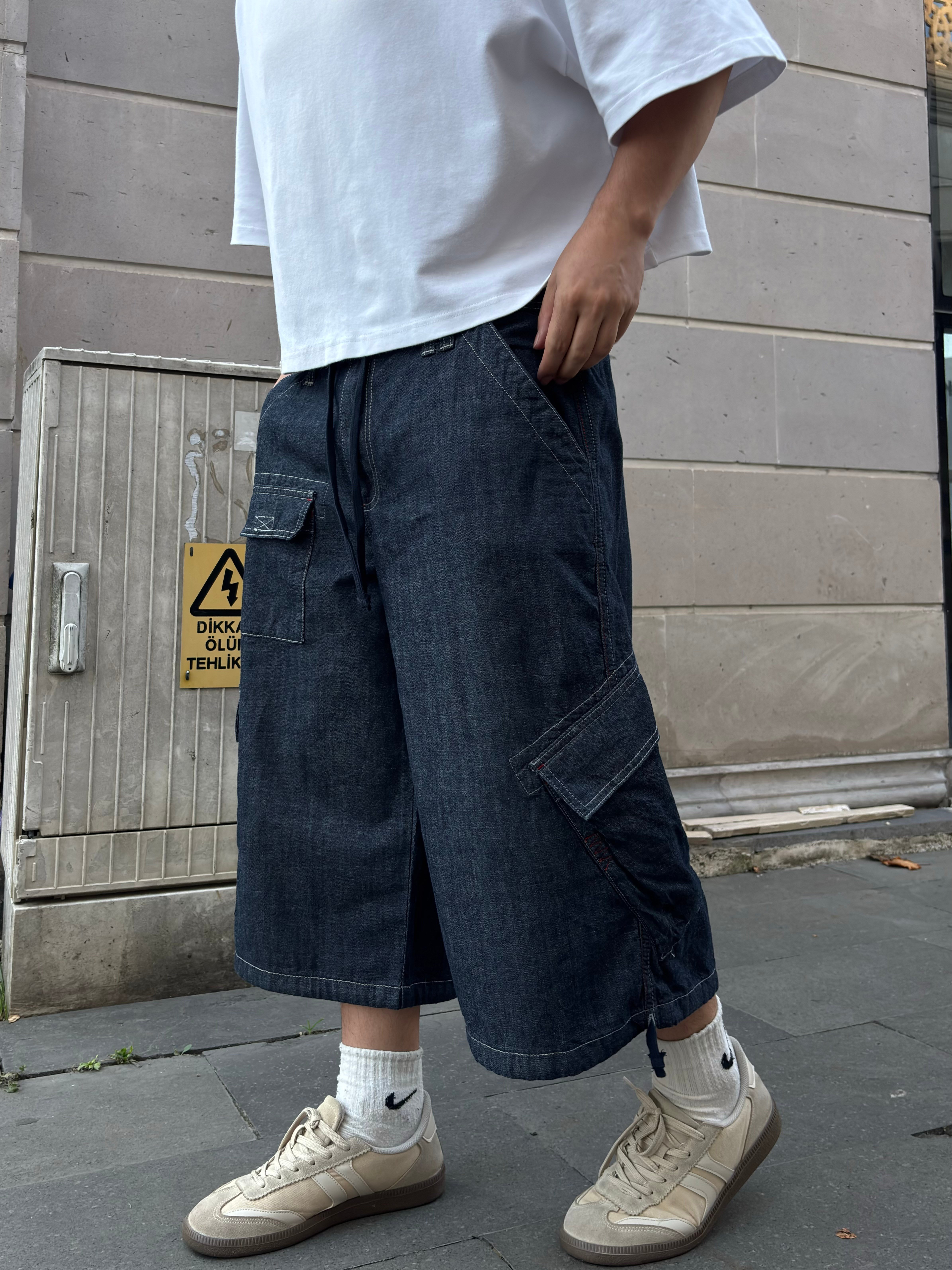 Premium Detroit Crop Pull-On Baggy Cargo Jorts