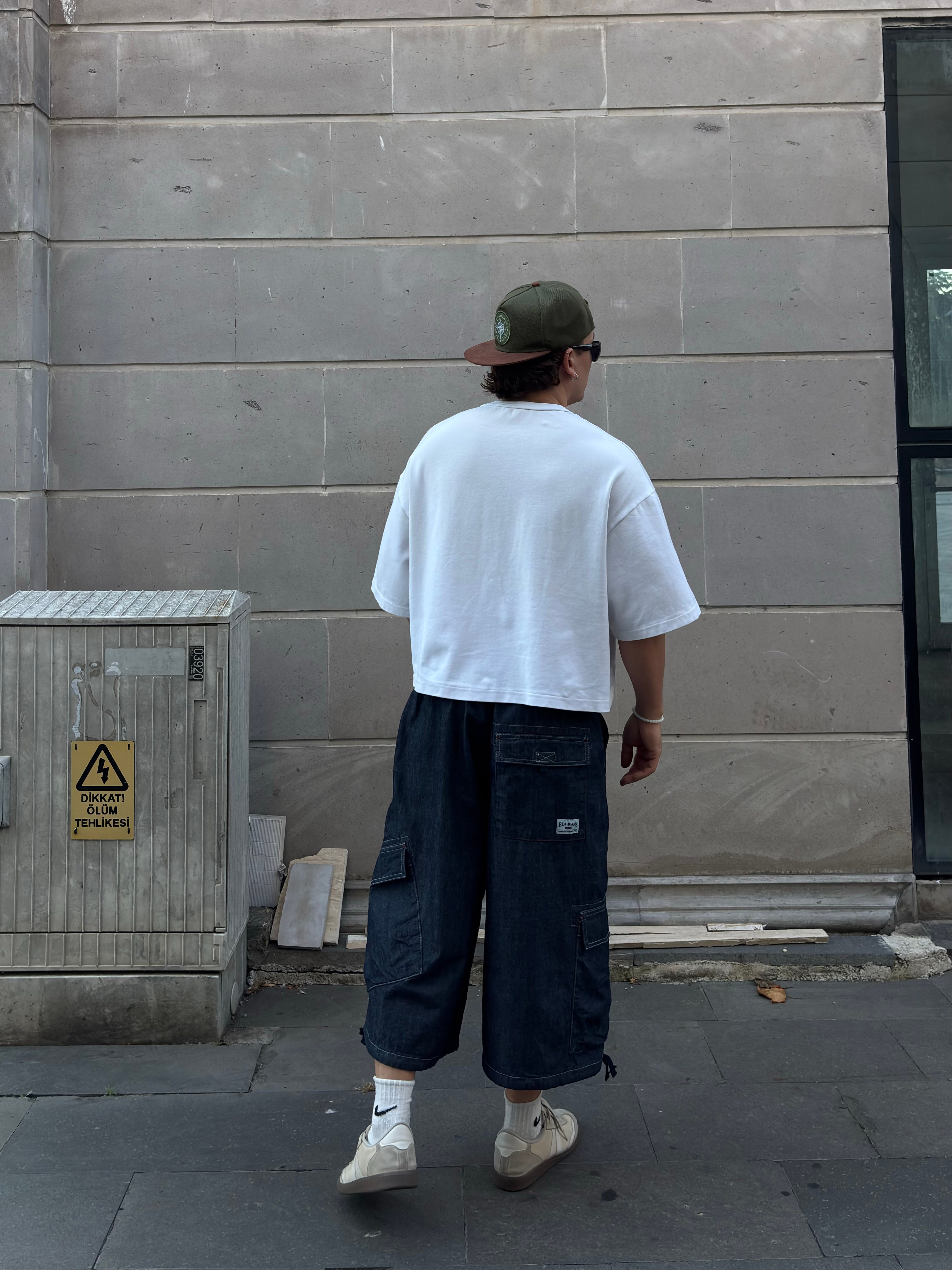 Premium Detroit Crop Pull-On Baggy Cargo Jorts
