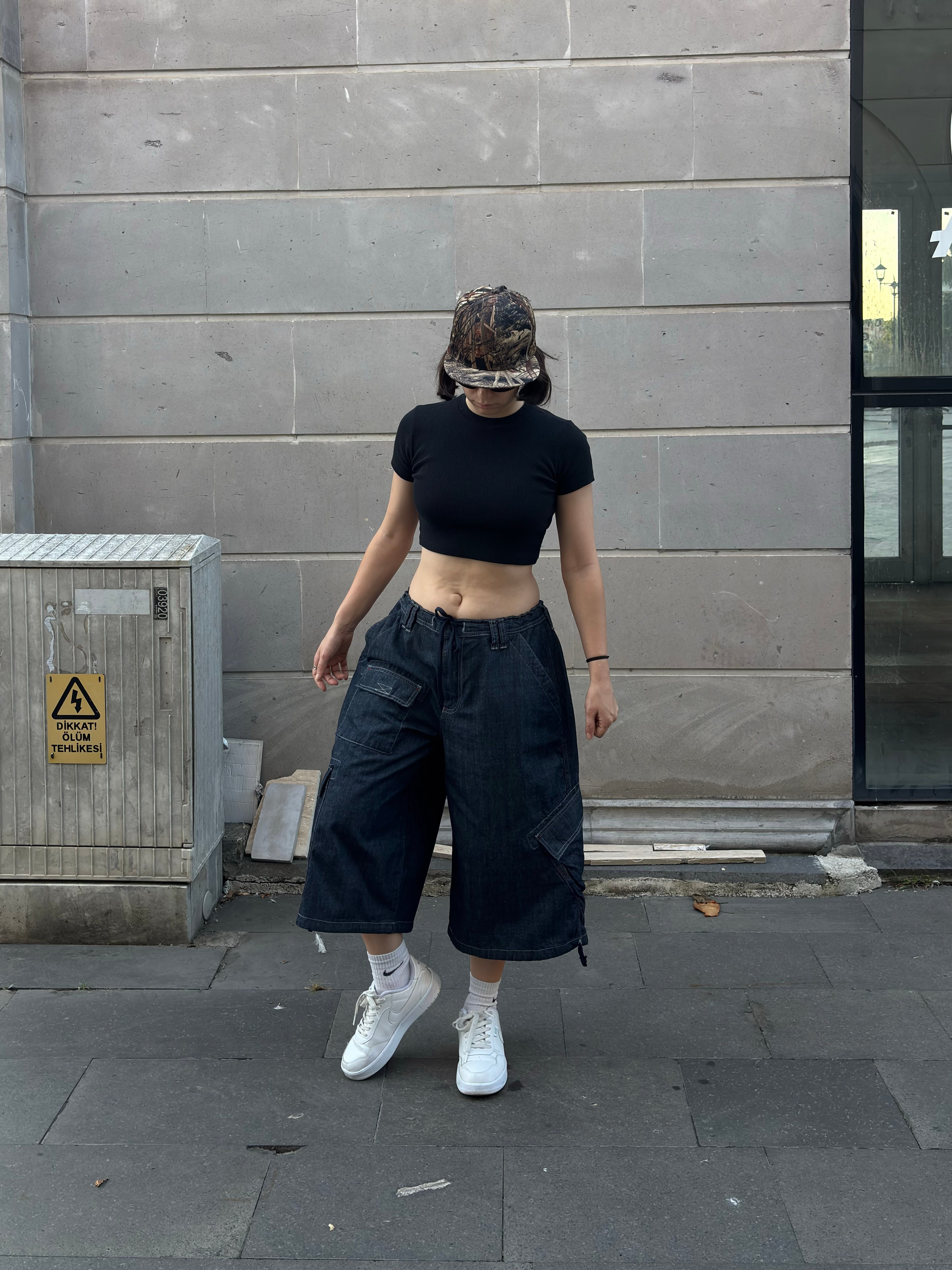 Premium Detroit Crop Pull-On Baggy Cargo Jorts