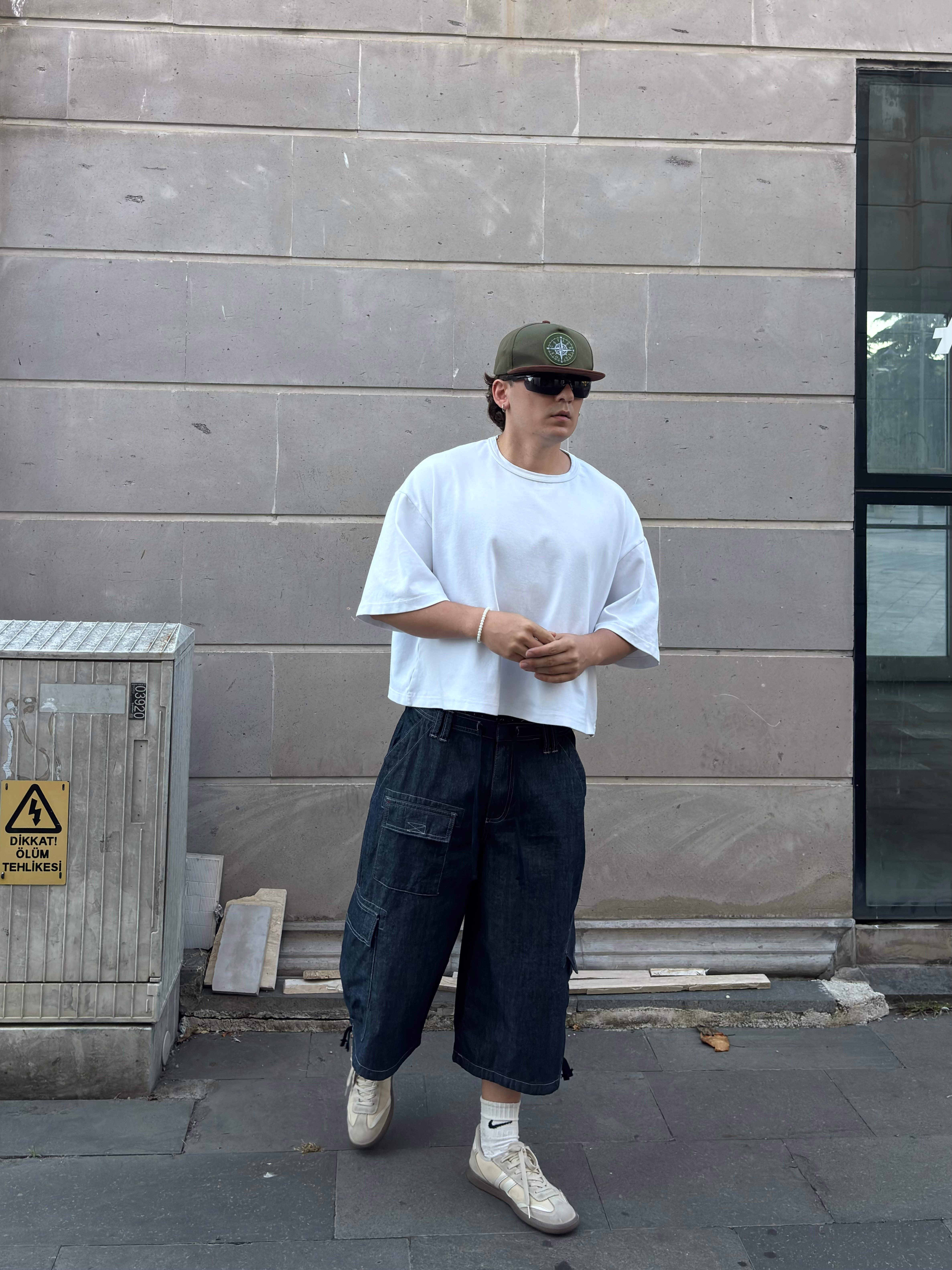Premium Detroit Crop Pull-On Baggy Cargo Jorts