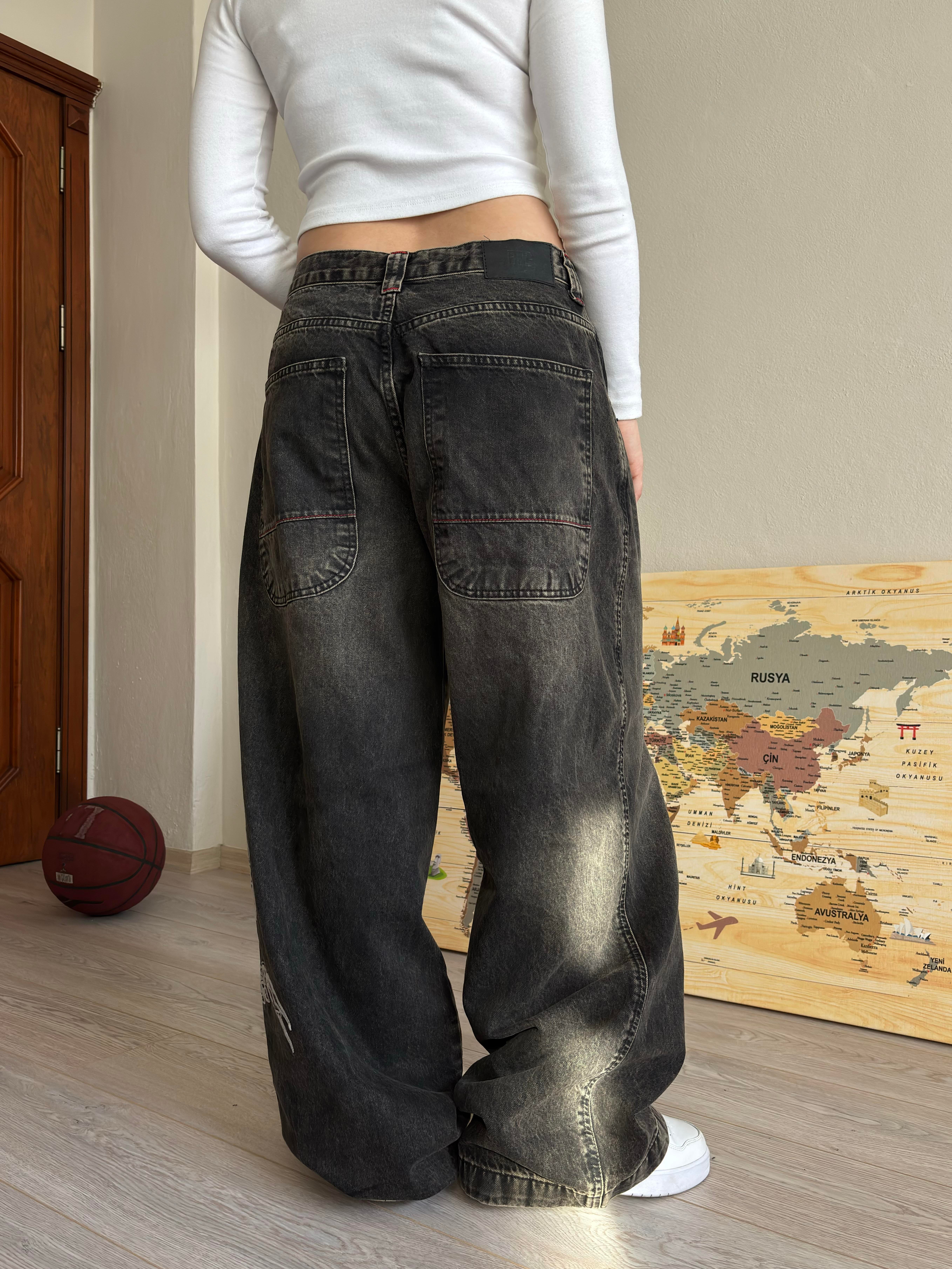 Premium Dirty Tint Scorpion Nakış Jeans