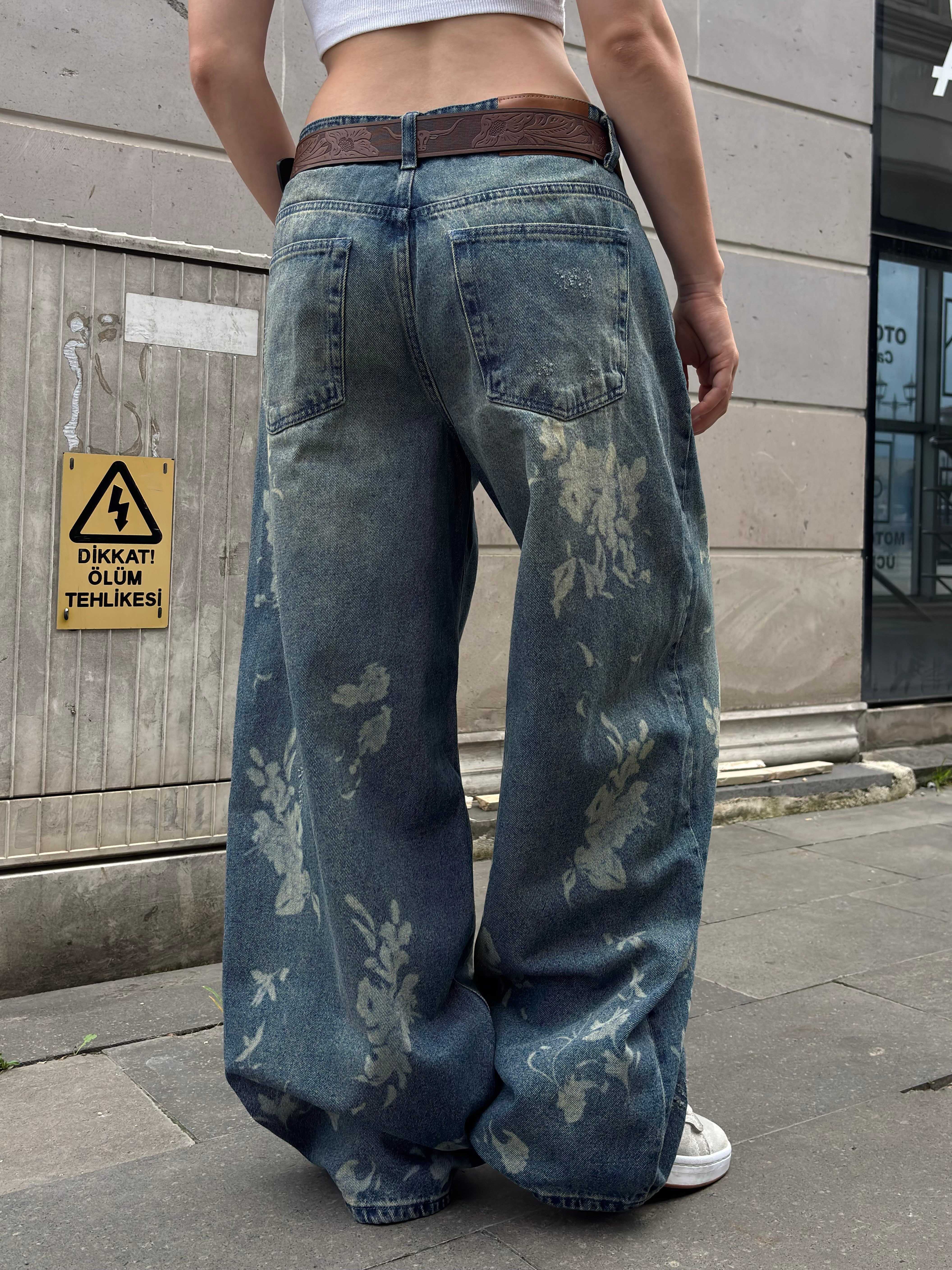 Premium Flora Fade Wash Baggy Jeans