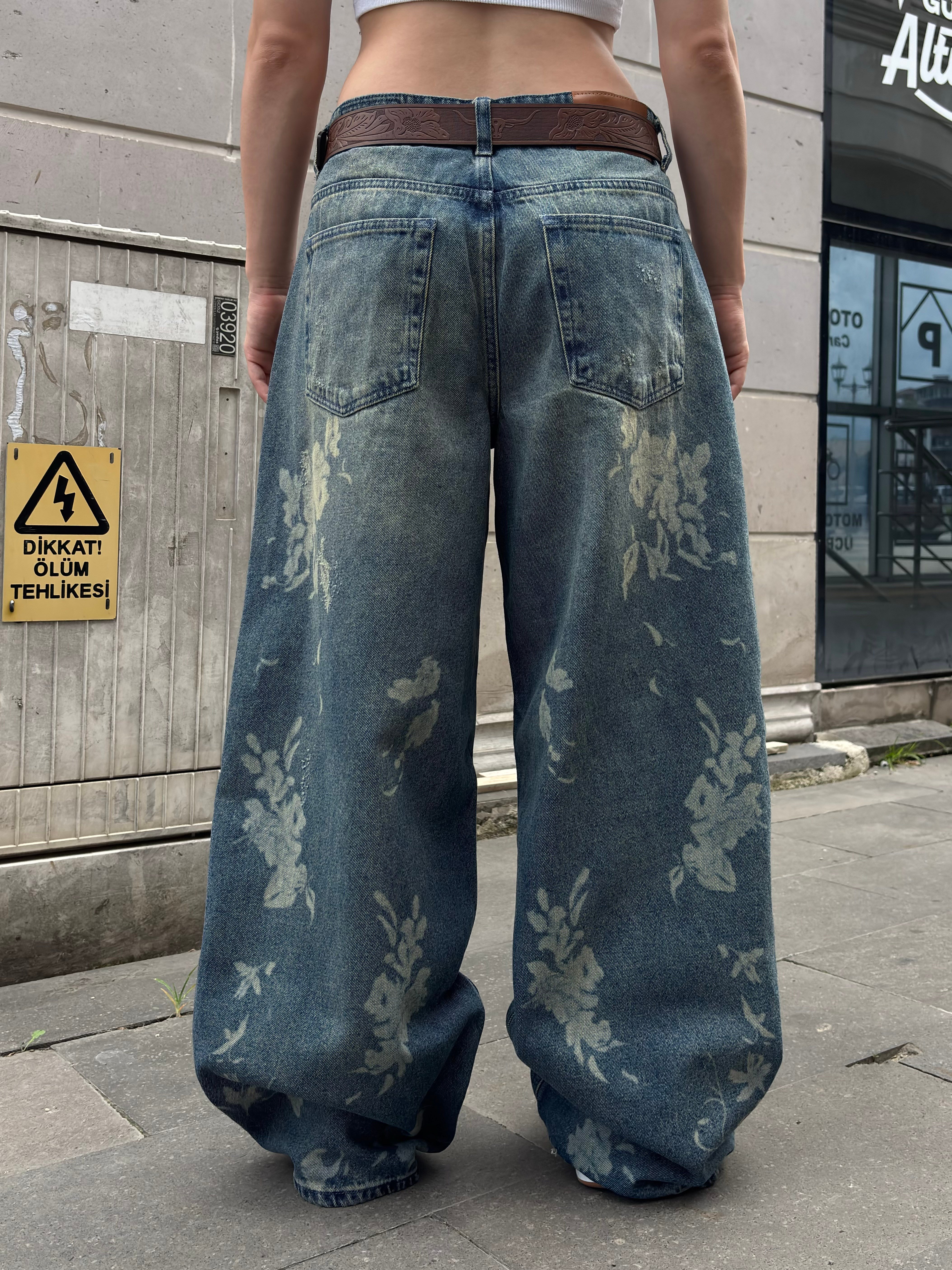 Premium Flora Fade Wash Baggy Jeans