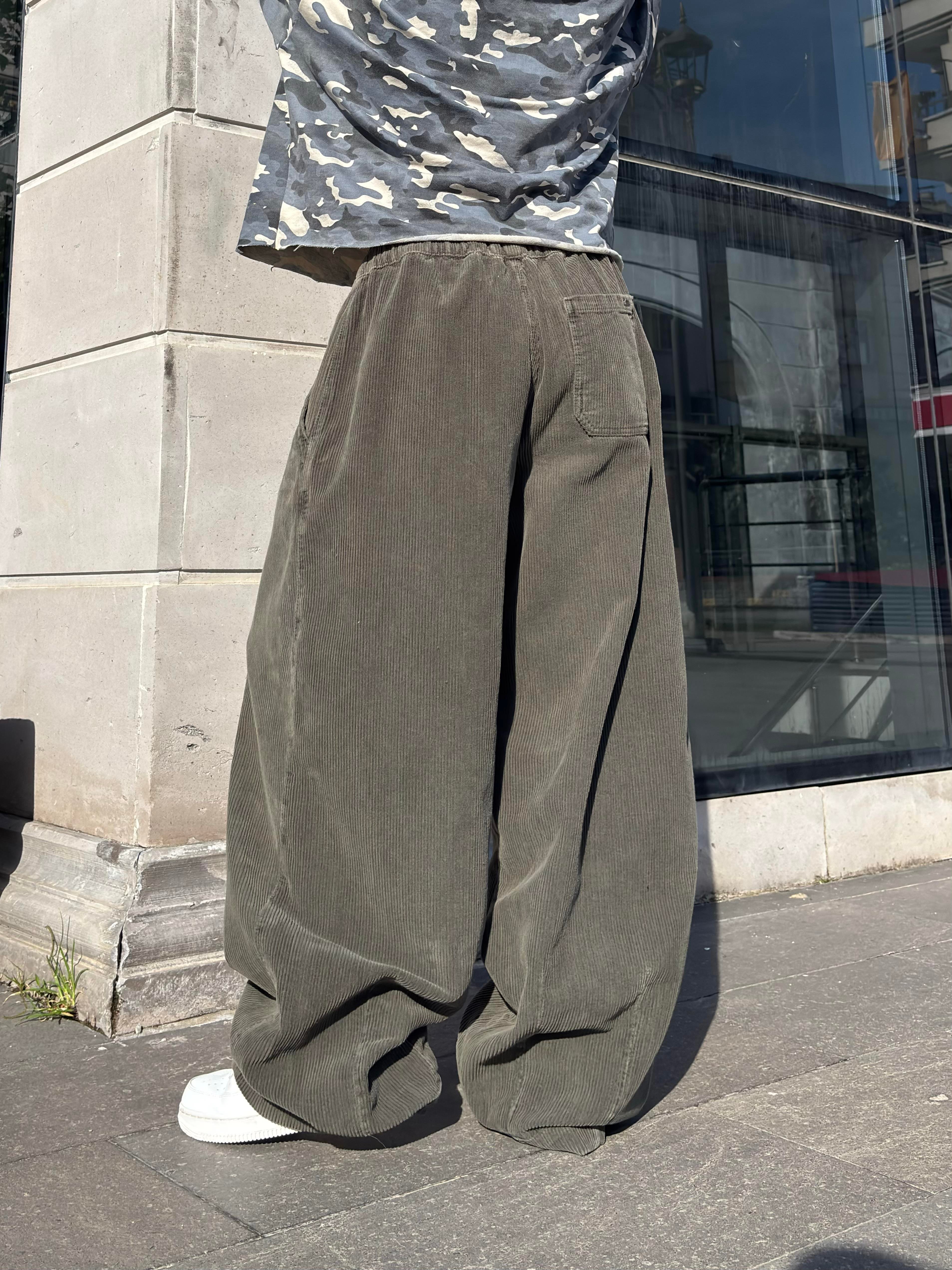 Premium Haki Tone Conduroy Baggy Pants