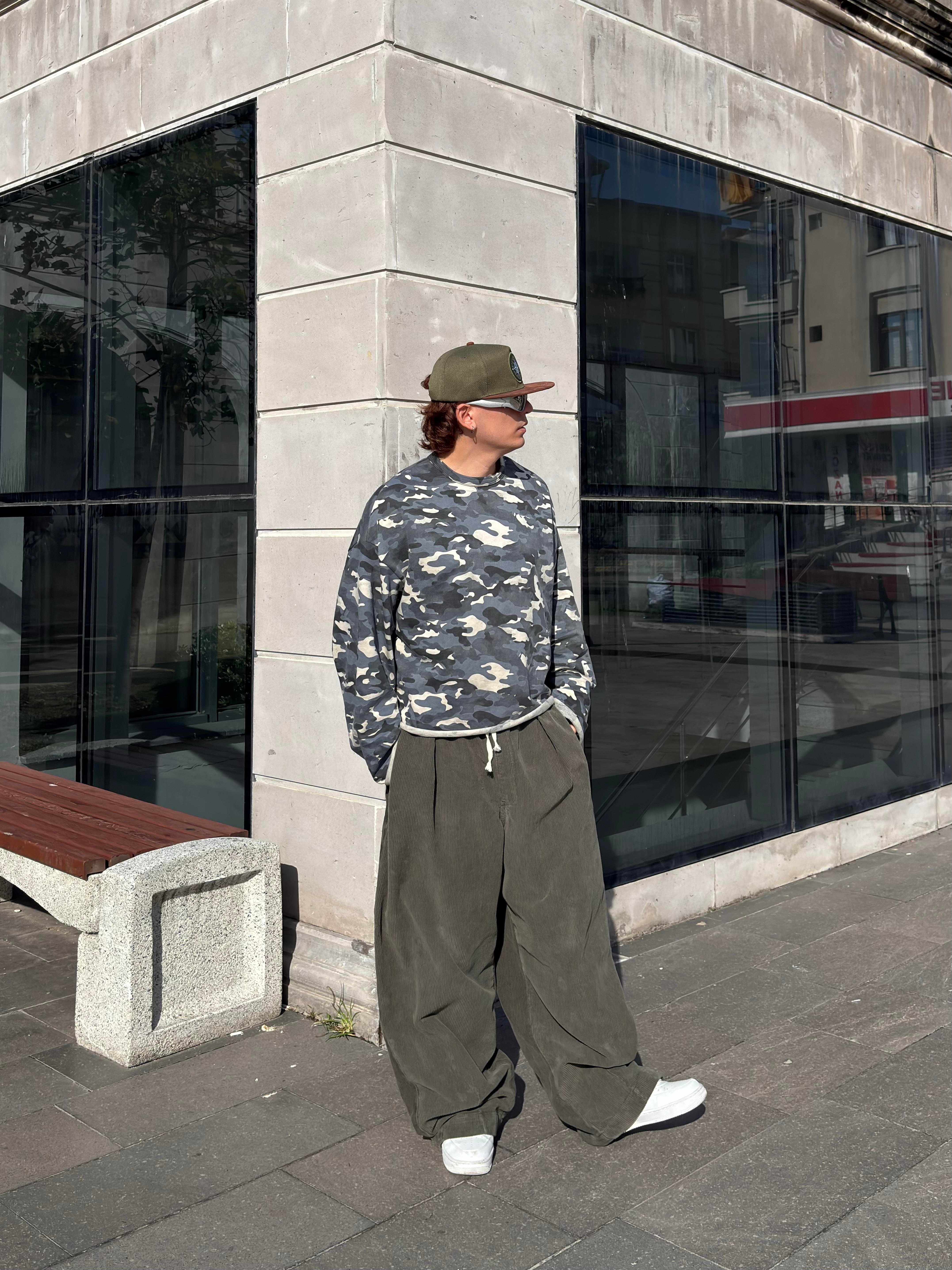 Premium Haki Tone Conduroy Baggy Pants