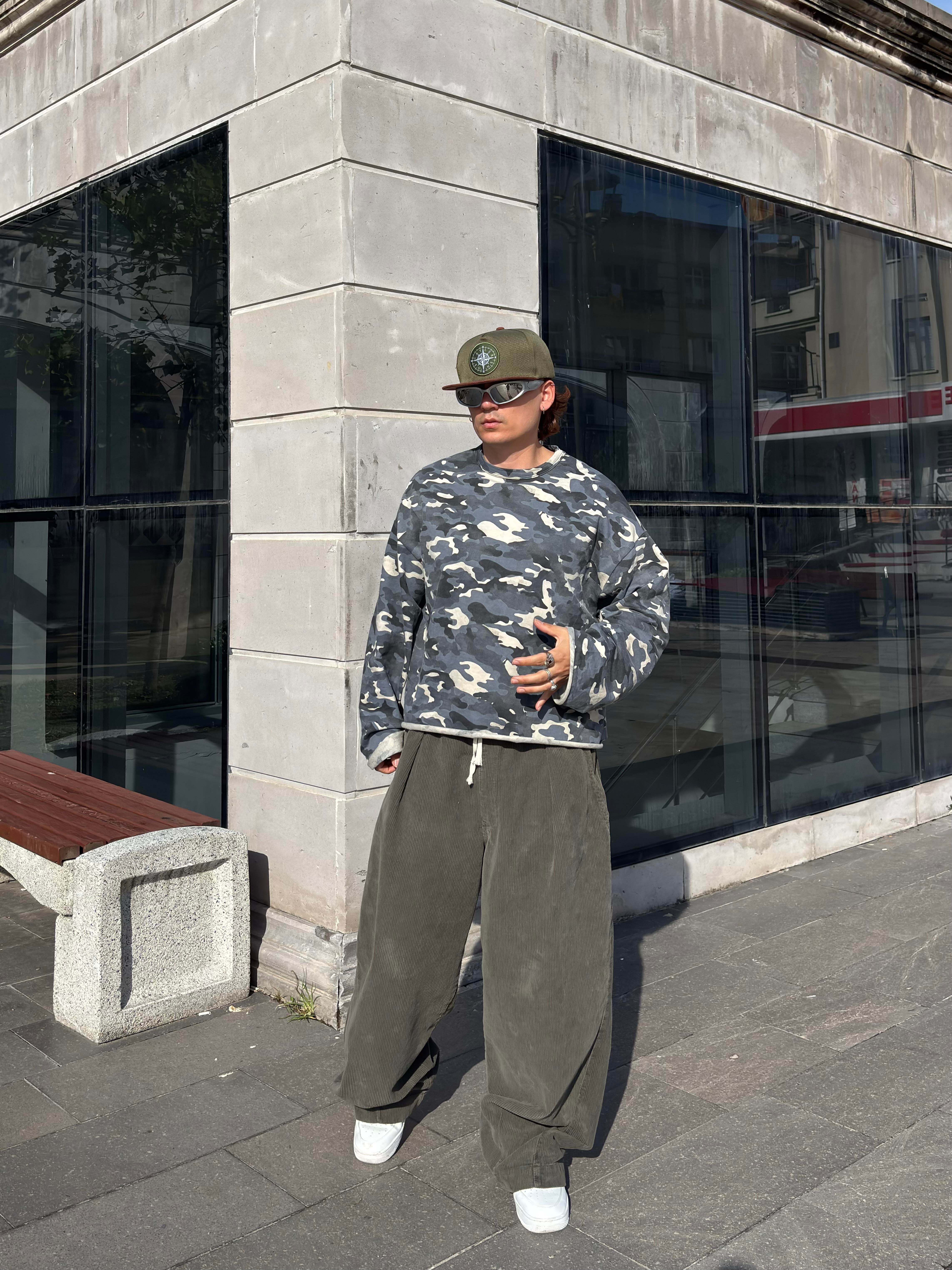 Premium Haki Tone Conduroy Baggy Pants