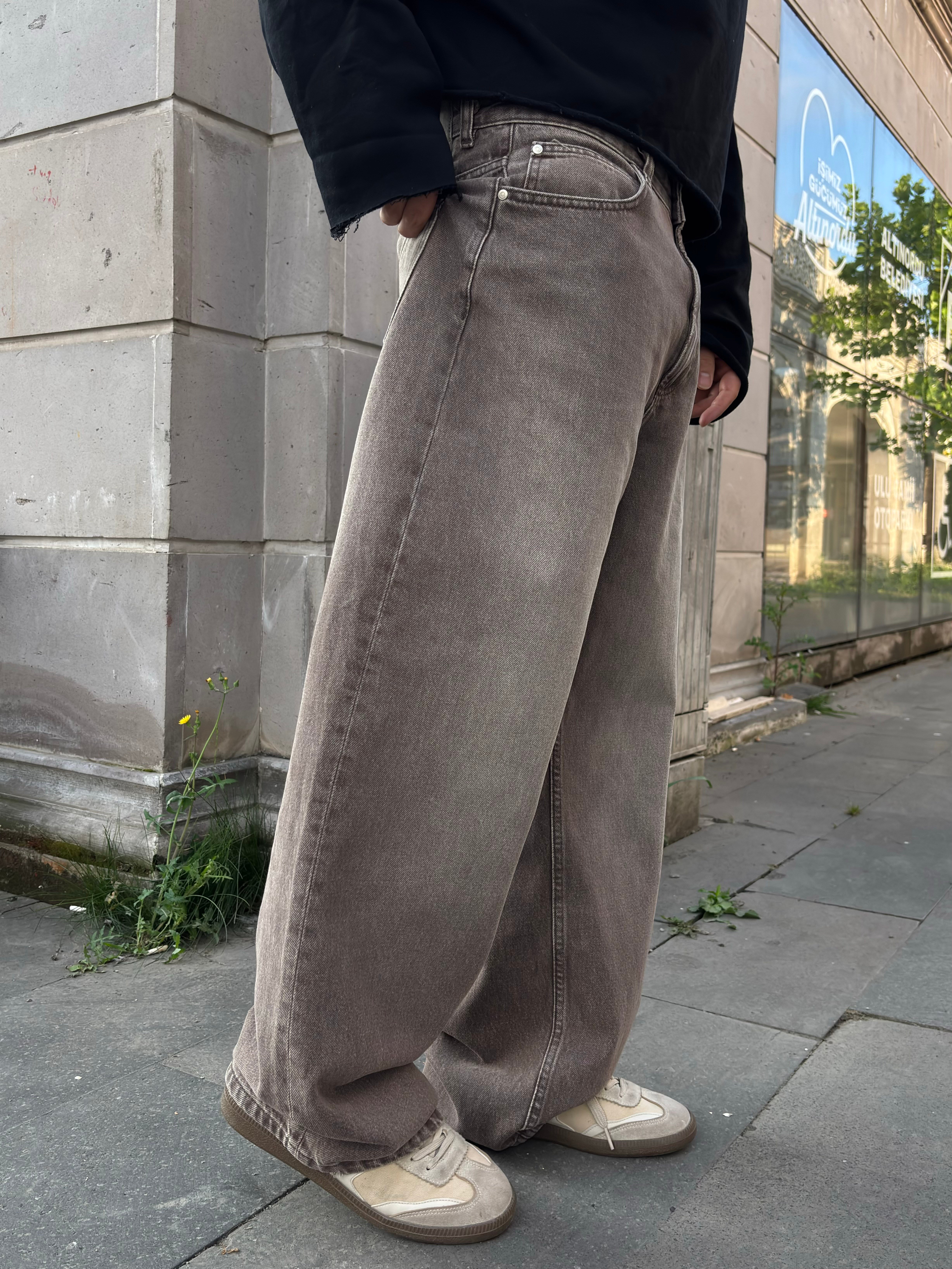 Premium Mocha Fade Baggy DEnim Jean