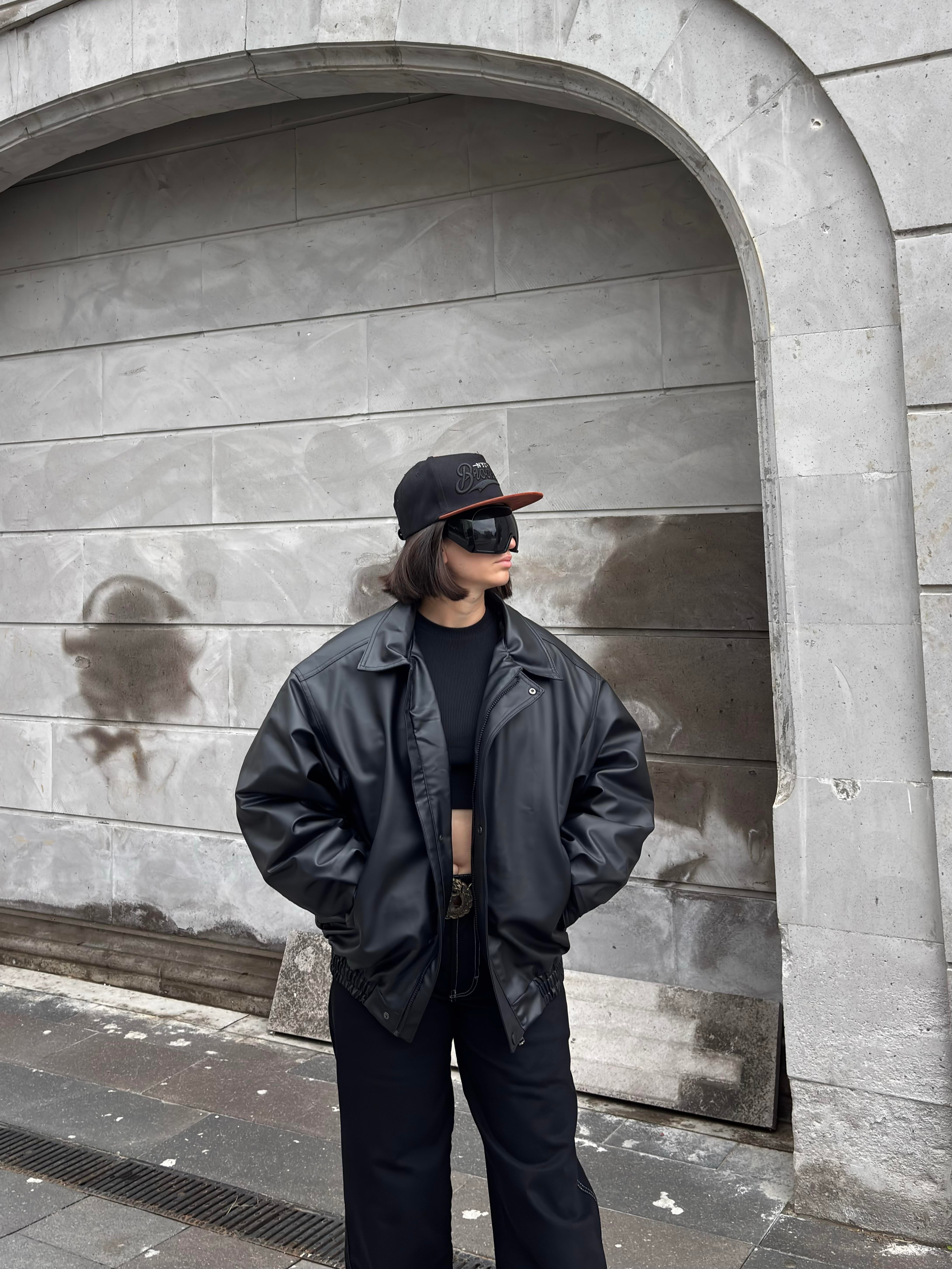 Premium Siyah Bomber Full-Zip Deri Ceket