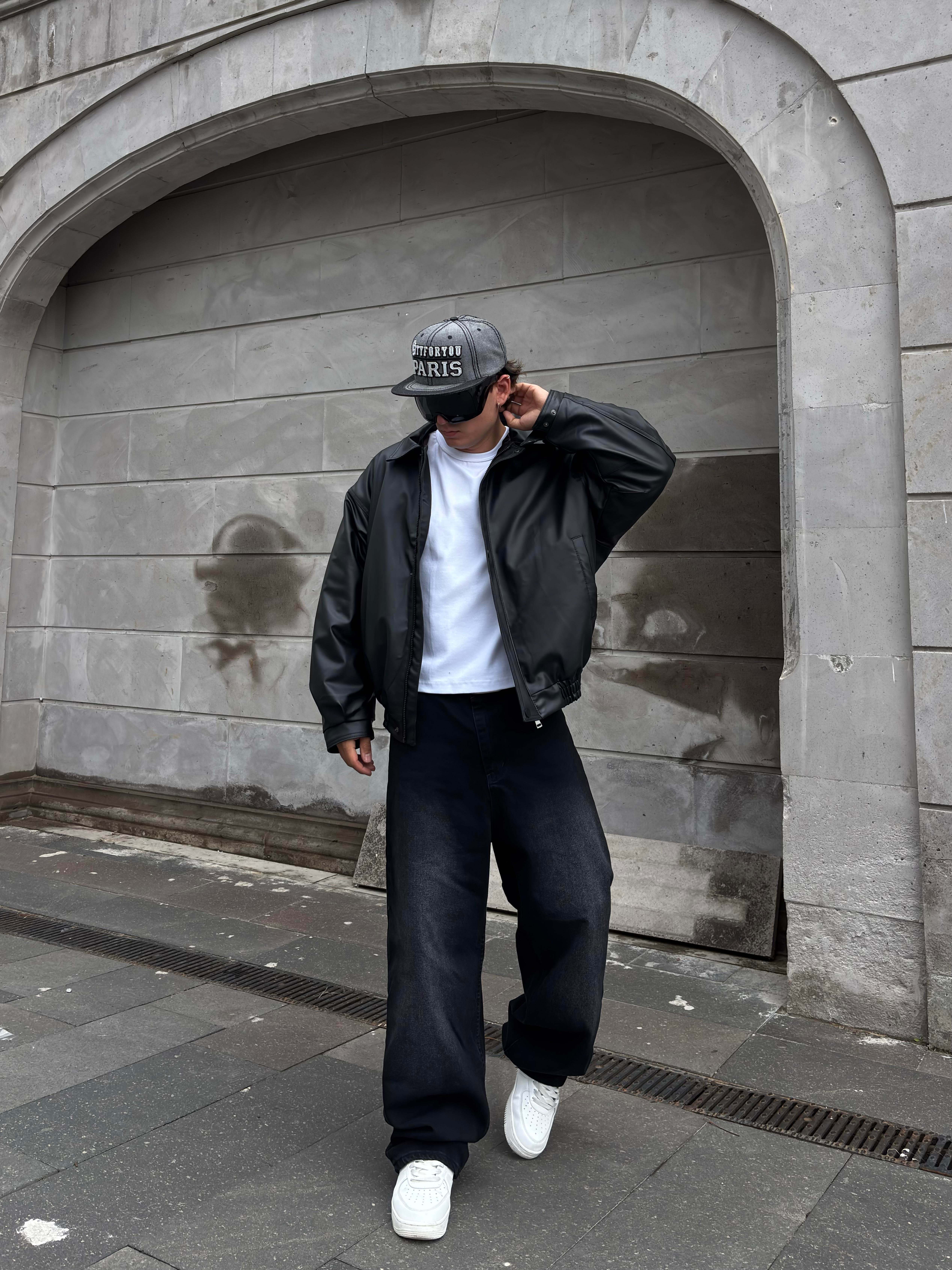 Premium Siyah Bomber Full-Zip Deri Ceket