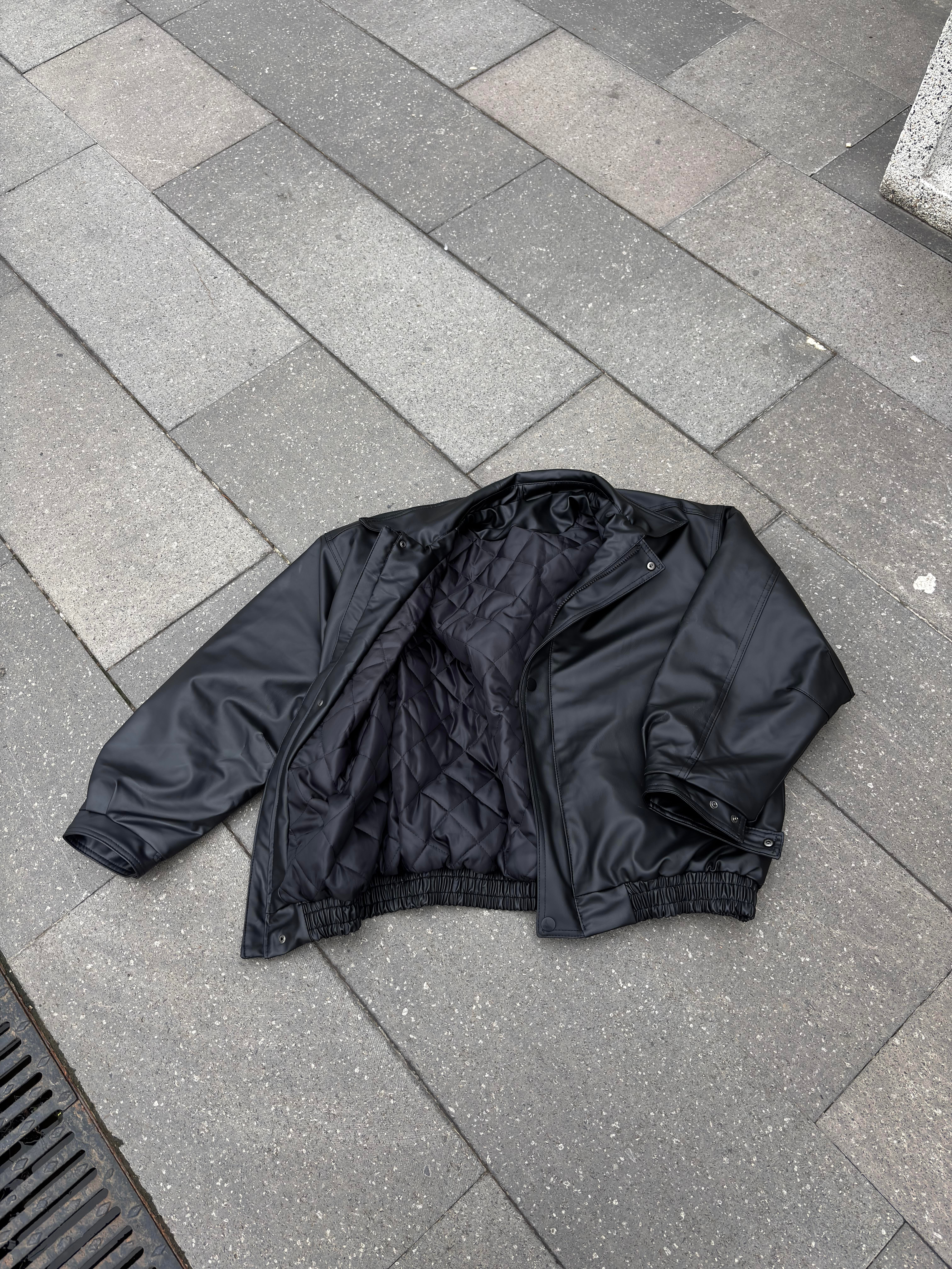 Premium Siyah Bomber Full-Zip Deri Ceket
