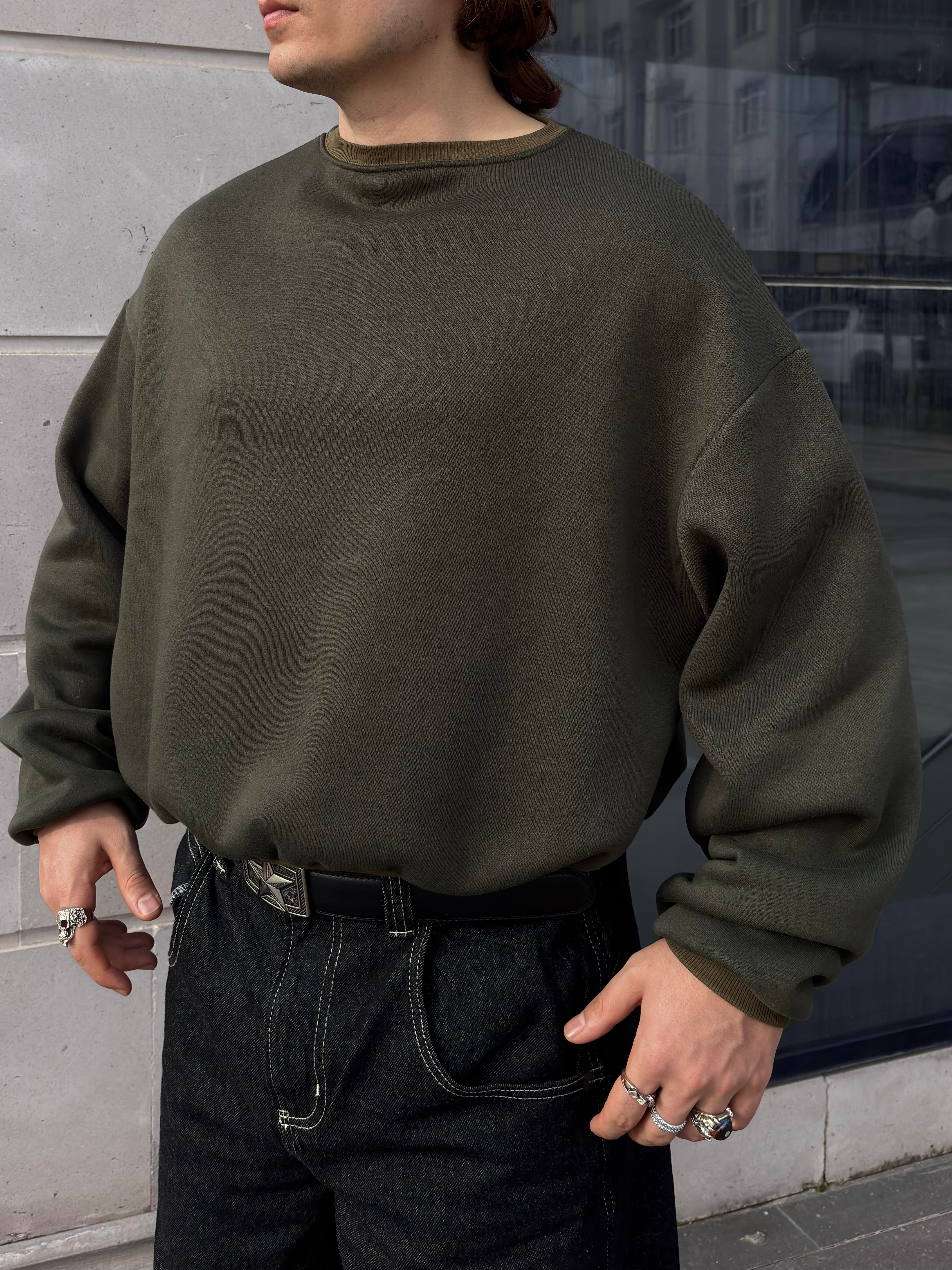 Premium Swamp Green Heavy Mold Stance Bomber Sweat