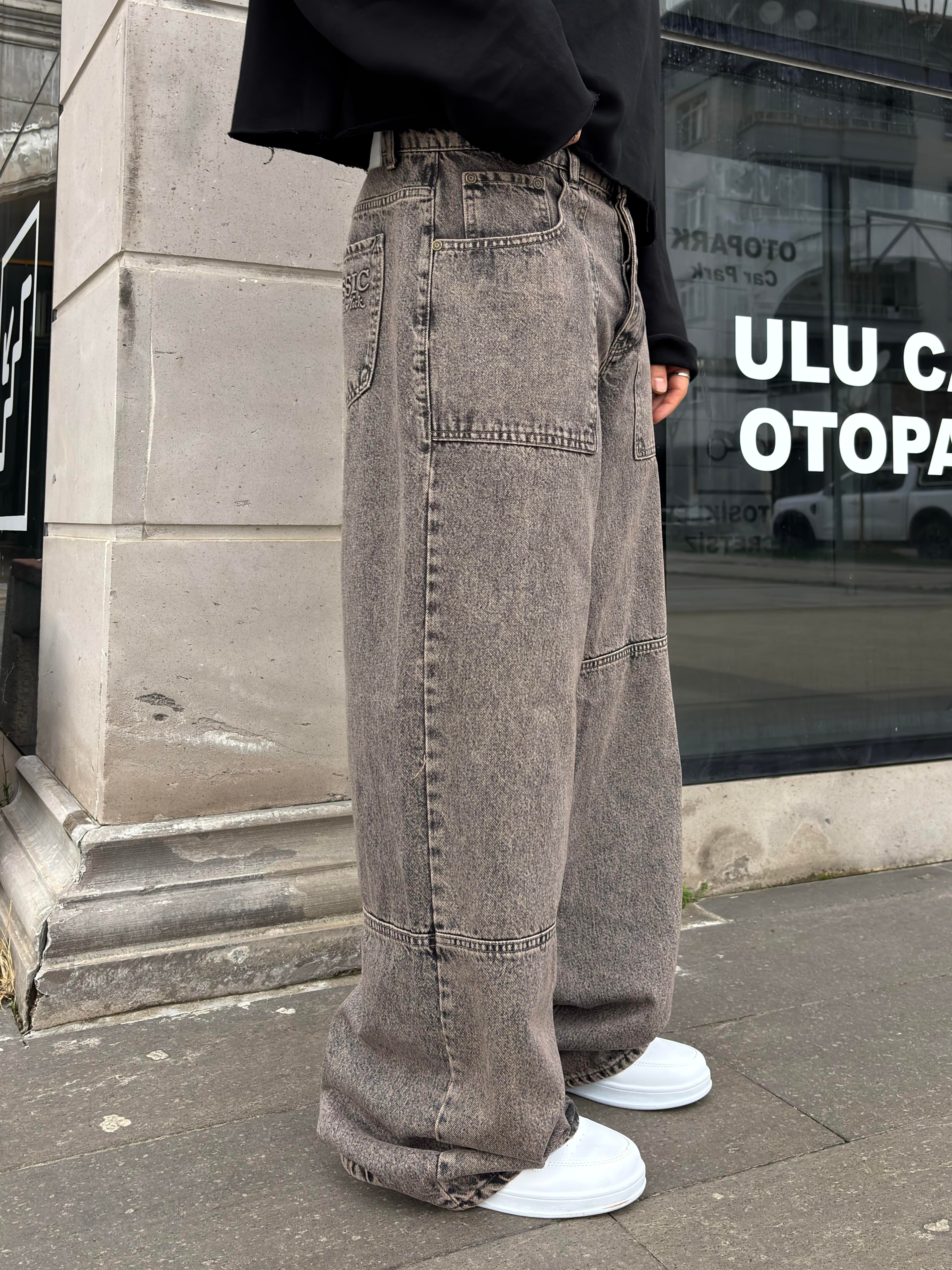 Premium Washed Baggy Fit Debossed Vintage Jeans