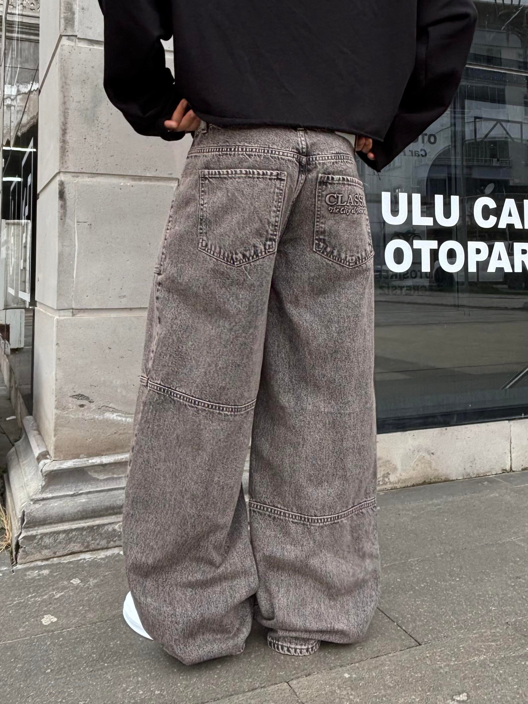Premium Washed Baggy Fit Debossed Vintage Jeans