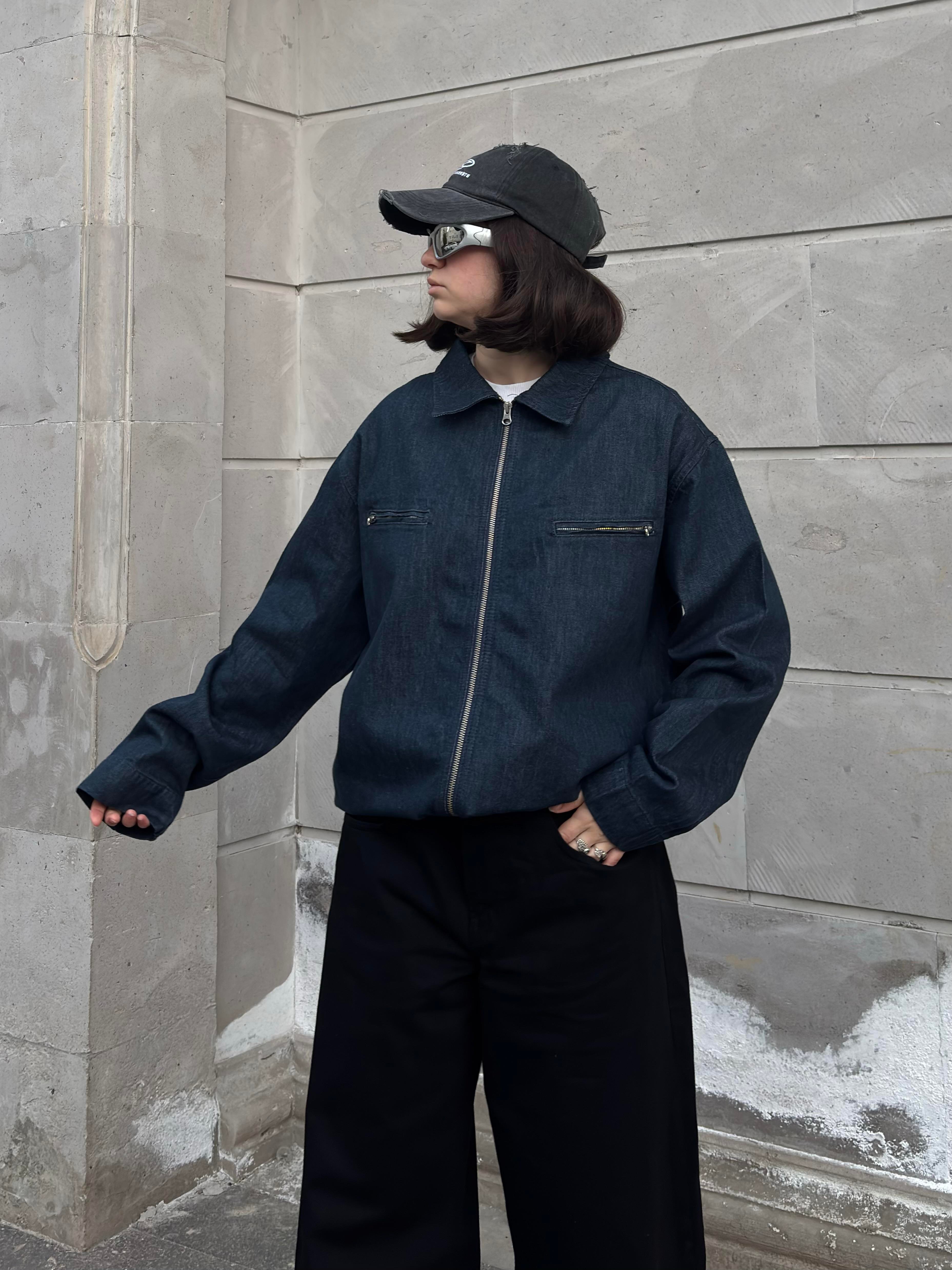 Relaxed Fit Zipper Pocket Rinse Denim Jacket