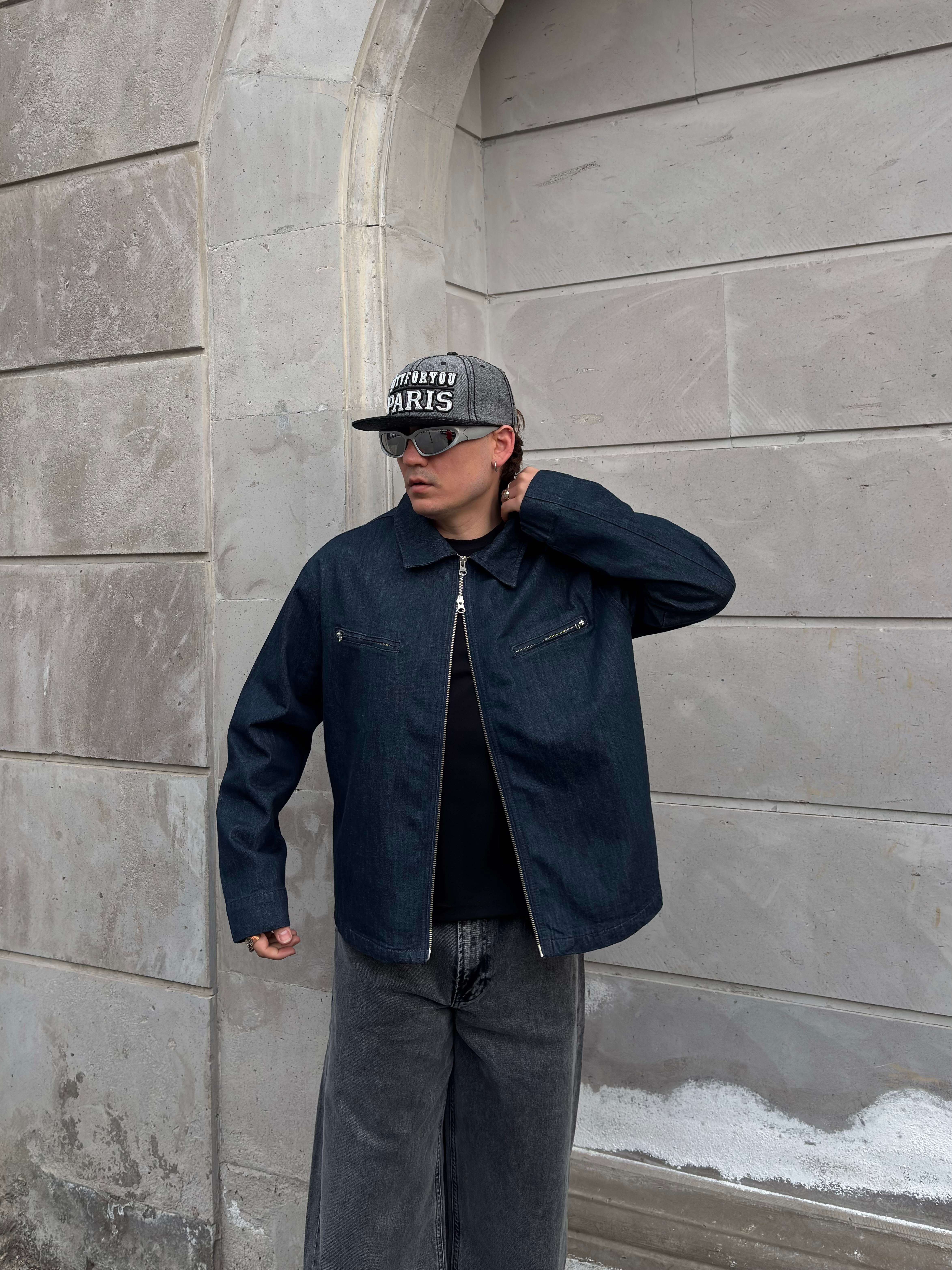 Relaxed Fit Zipper Pocket Rinse Denim Jacket
