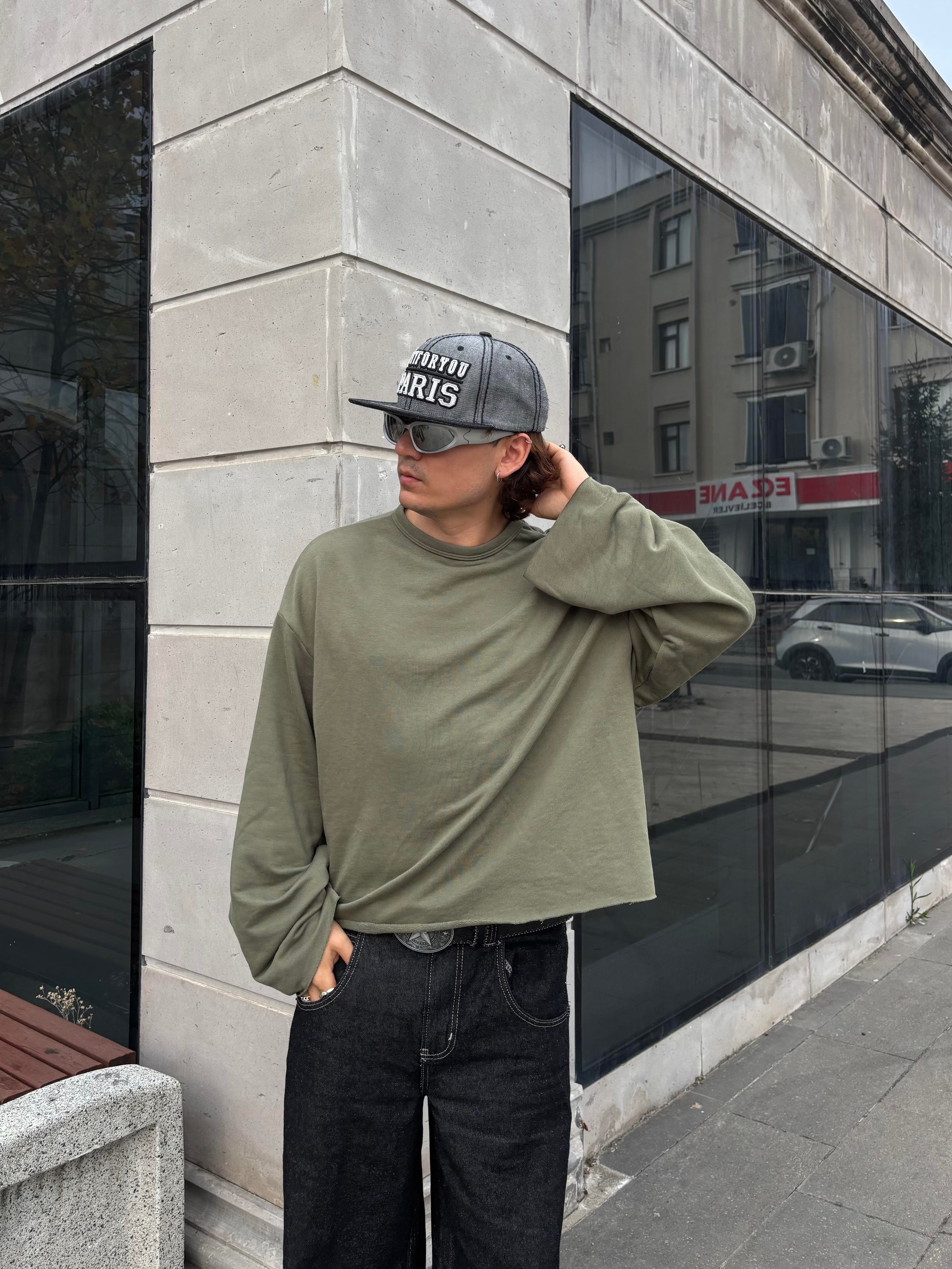 Swamp Green  Boxy Fit Cut-Off Sweatshirt