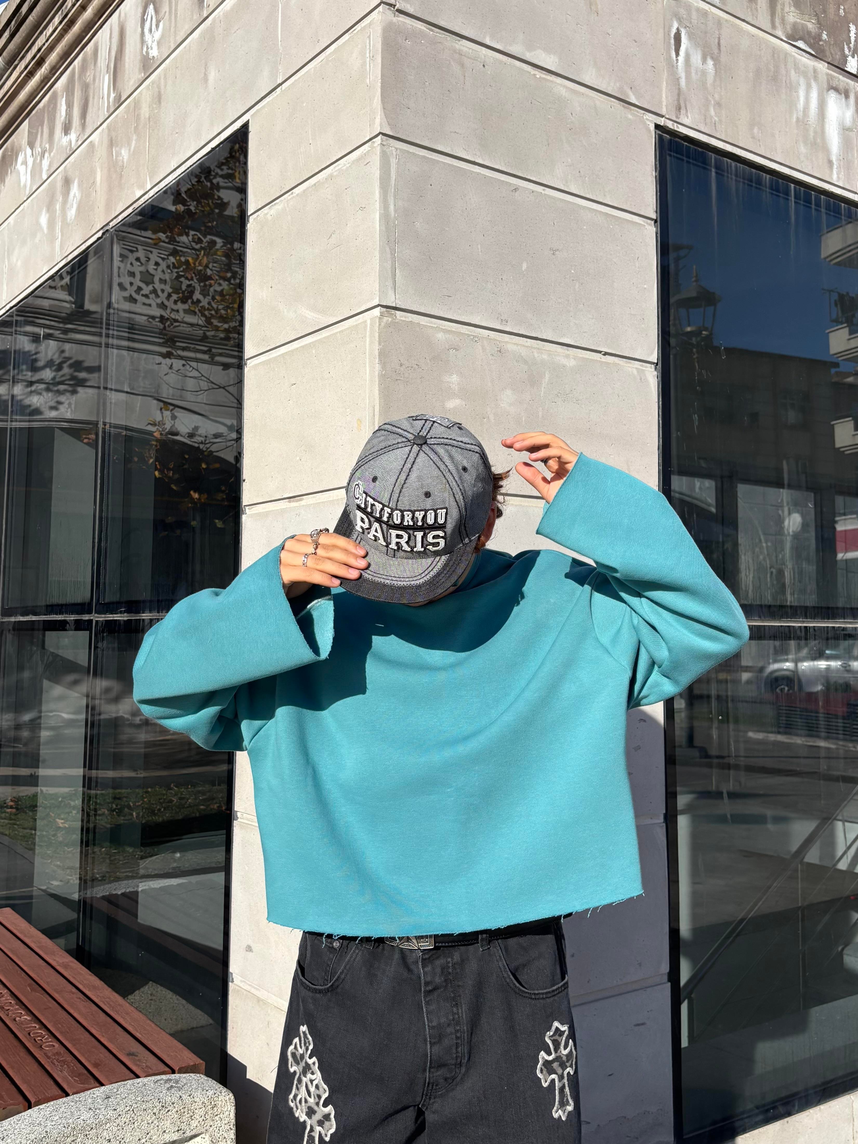 Turkuaz Boxy Fit Cut-Off Sweatshirt