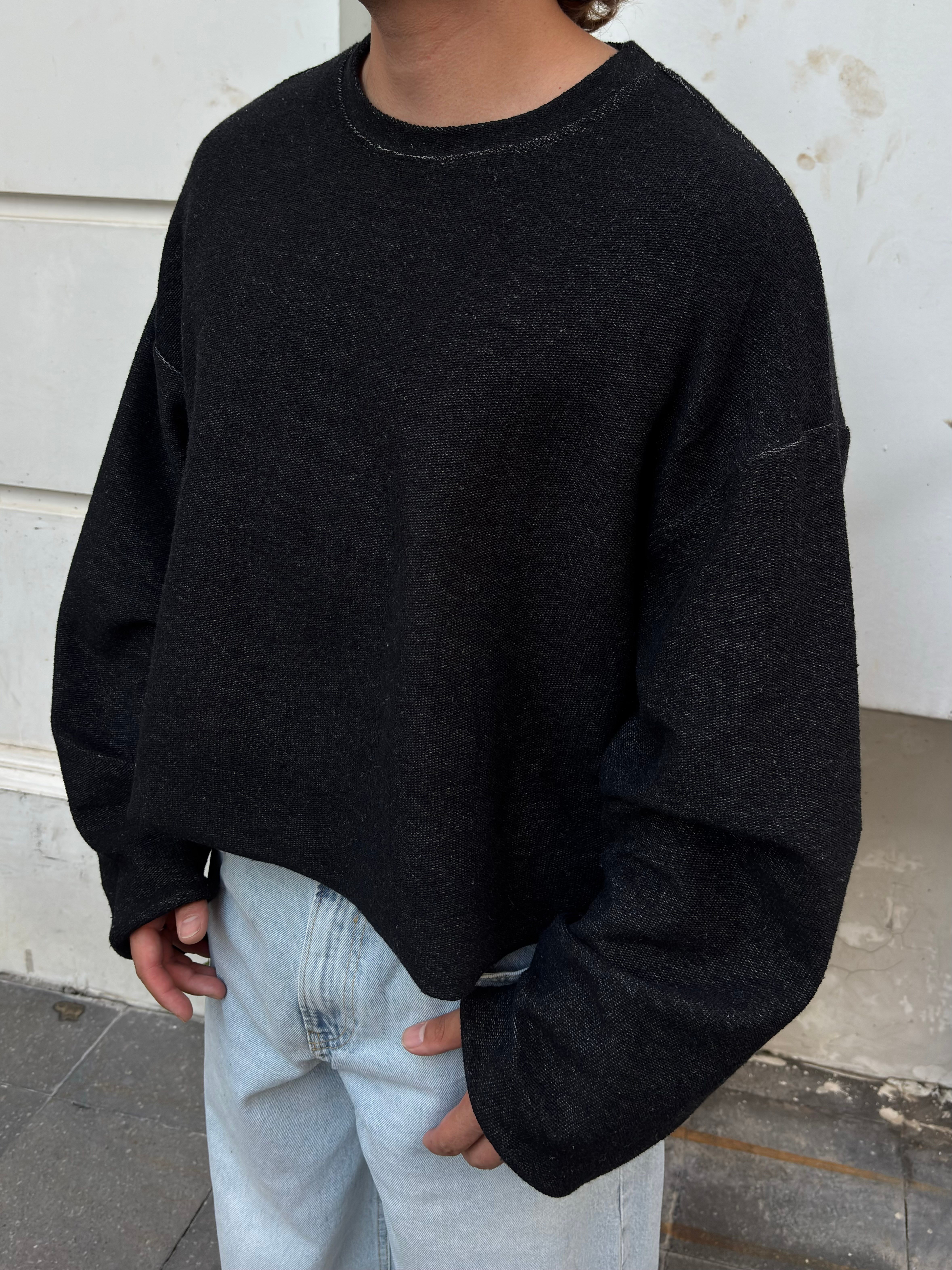 Washed Black Tone Boxy Fit Cut-Off Sweatshirt