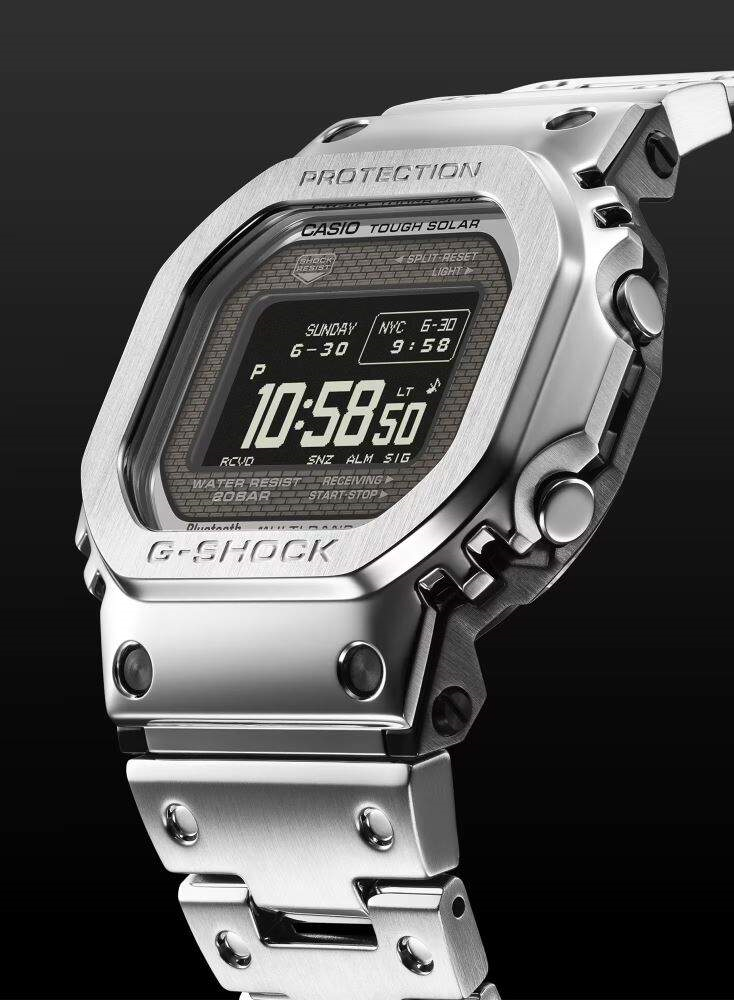 CASIO GMW-BZ5000D-1DR