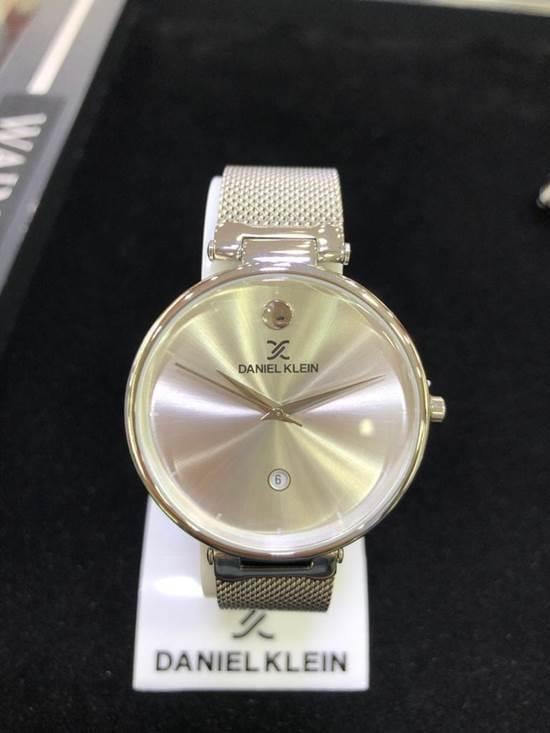 DANIEL KLEIN 009097V