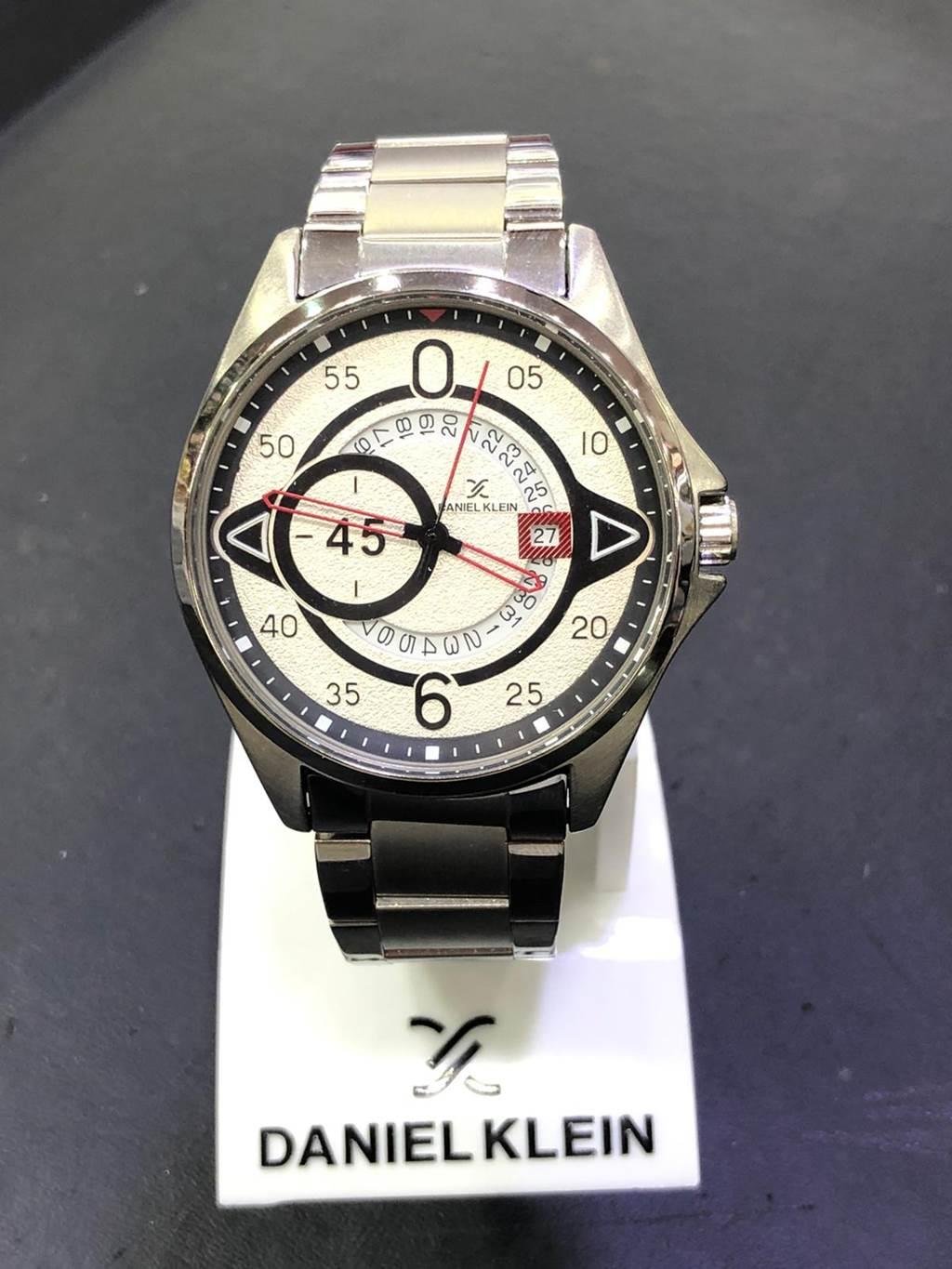 DANIEL KLEIN 009097V