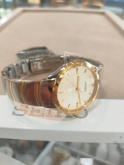SEIKO SUR550P