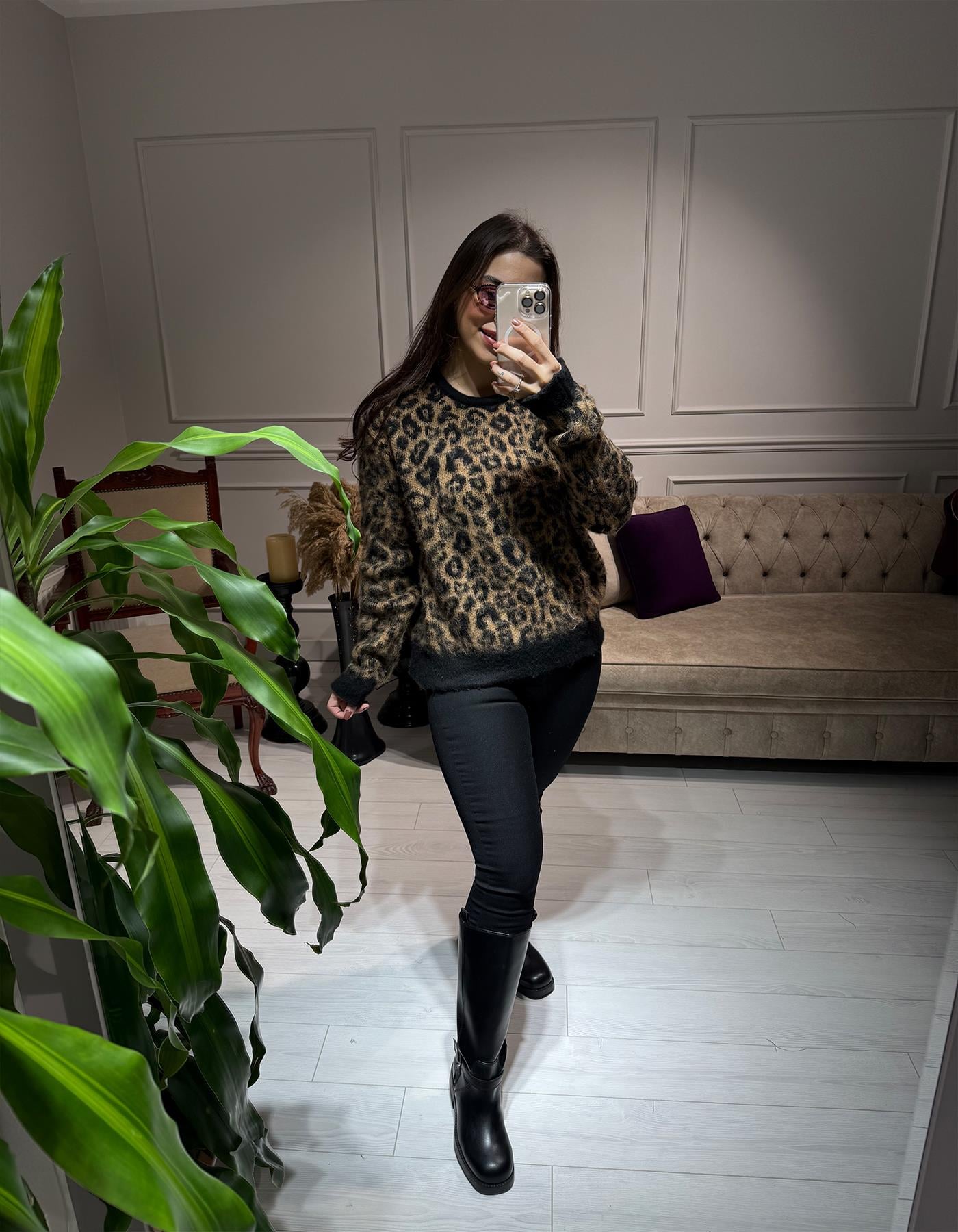 Leoparlı Salaş Kazak 