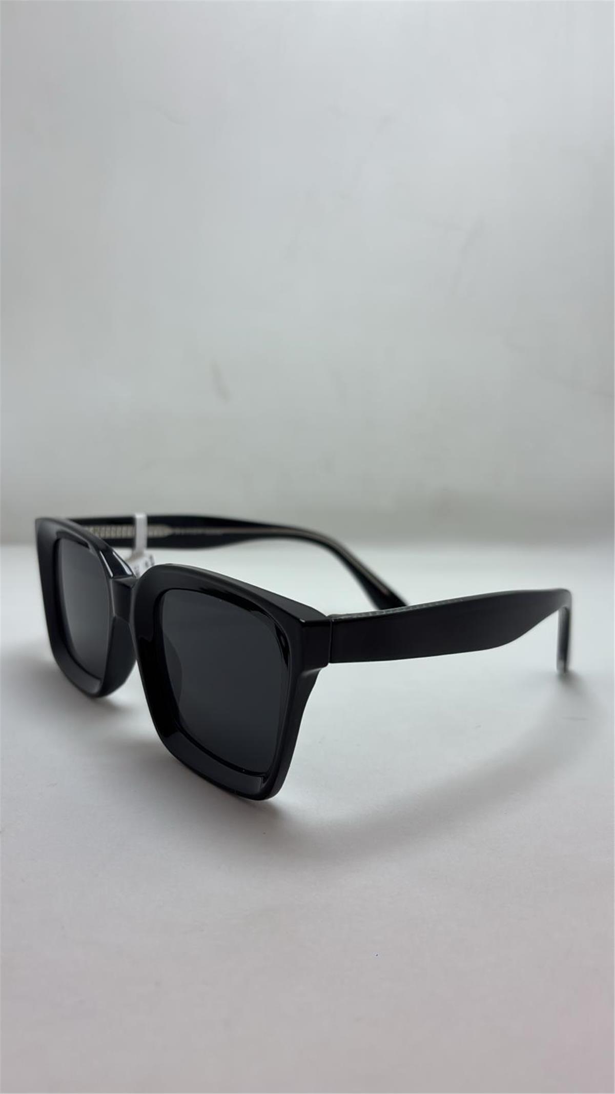 BLACK 8808 C1 53-19-142 Güneş Gözlüğü